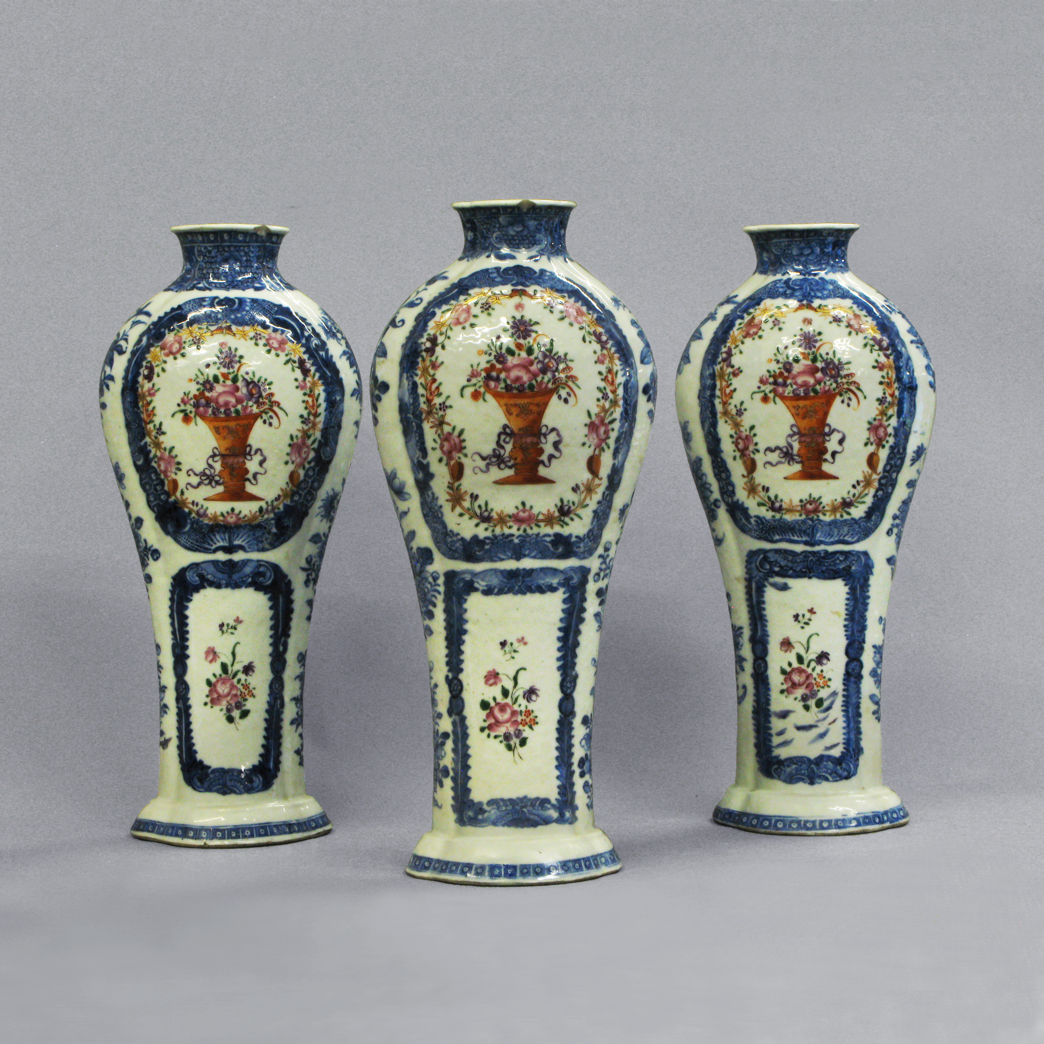 28 Unique 17th Century Chinese Vase 2024 free download 17th century chinese vase of the history of antique chinese export blue and white porcelain vases pertaining to a set of three famille rose vases