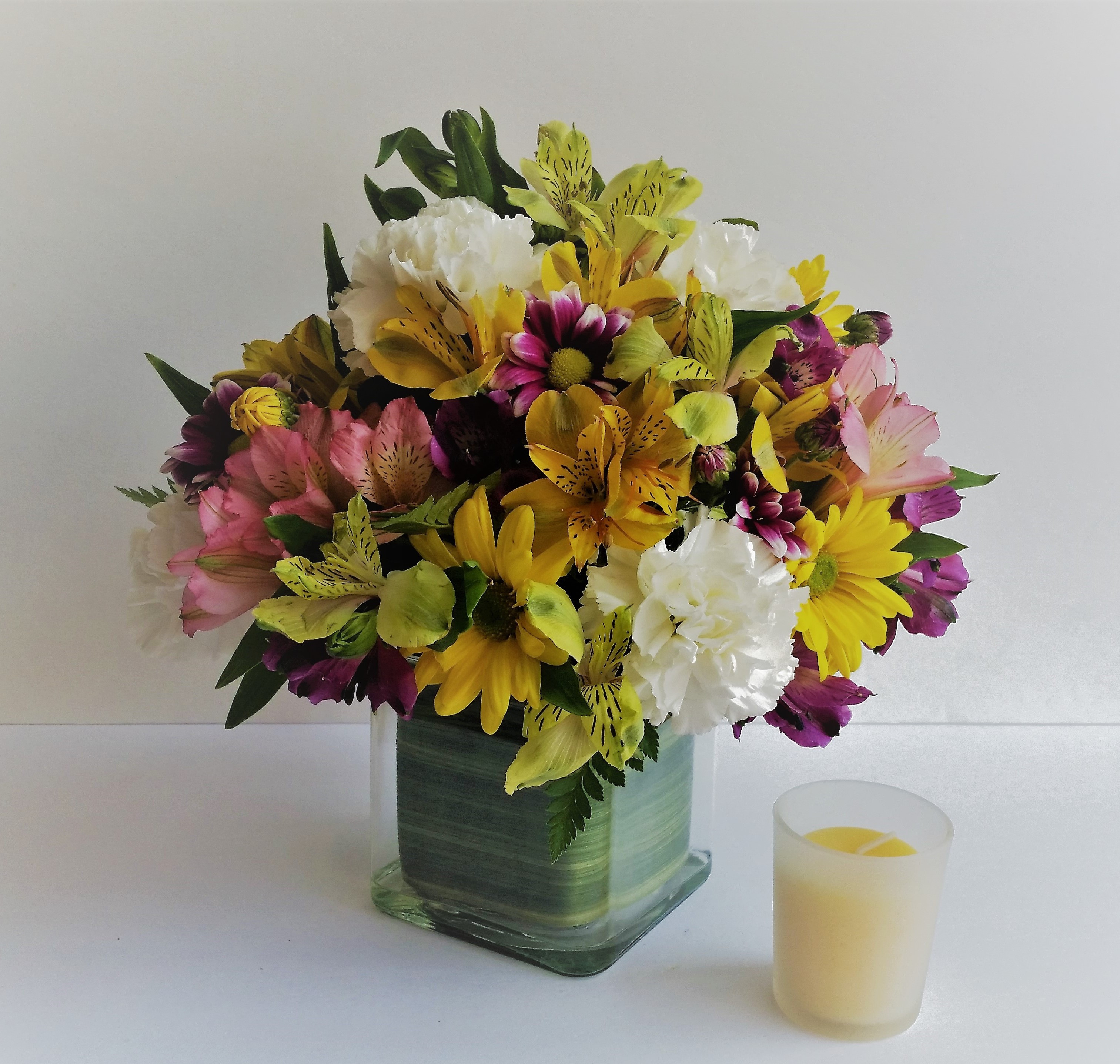 19 attractive 4x4 Glass Cube Vase 2024 free download 4x4 glass cube vase of peruvian lilies in a mix of colors in watertown wi elegant intended for peruvian lilies in a mix of colors