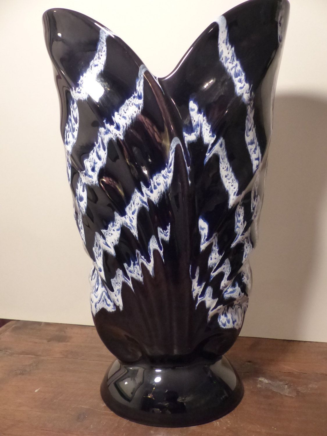 18 Awesome Antique Blue Vase 2024 free download antique blue vase of blue mountain pottery cobalt blue granite tulip vase white for blue mountain pottery cobalt blue granite tulip vase white lightning by gollywoodboulevard on etsy