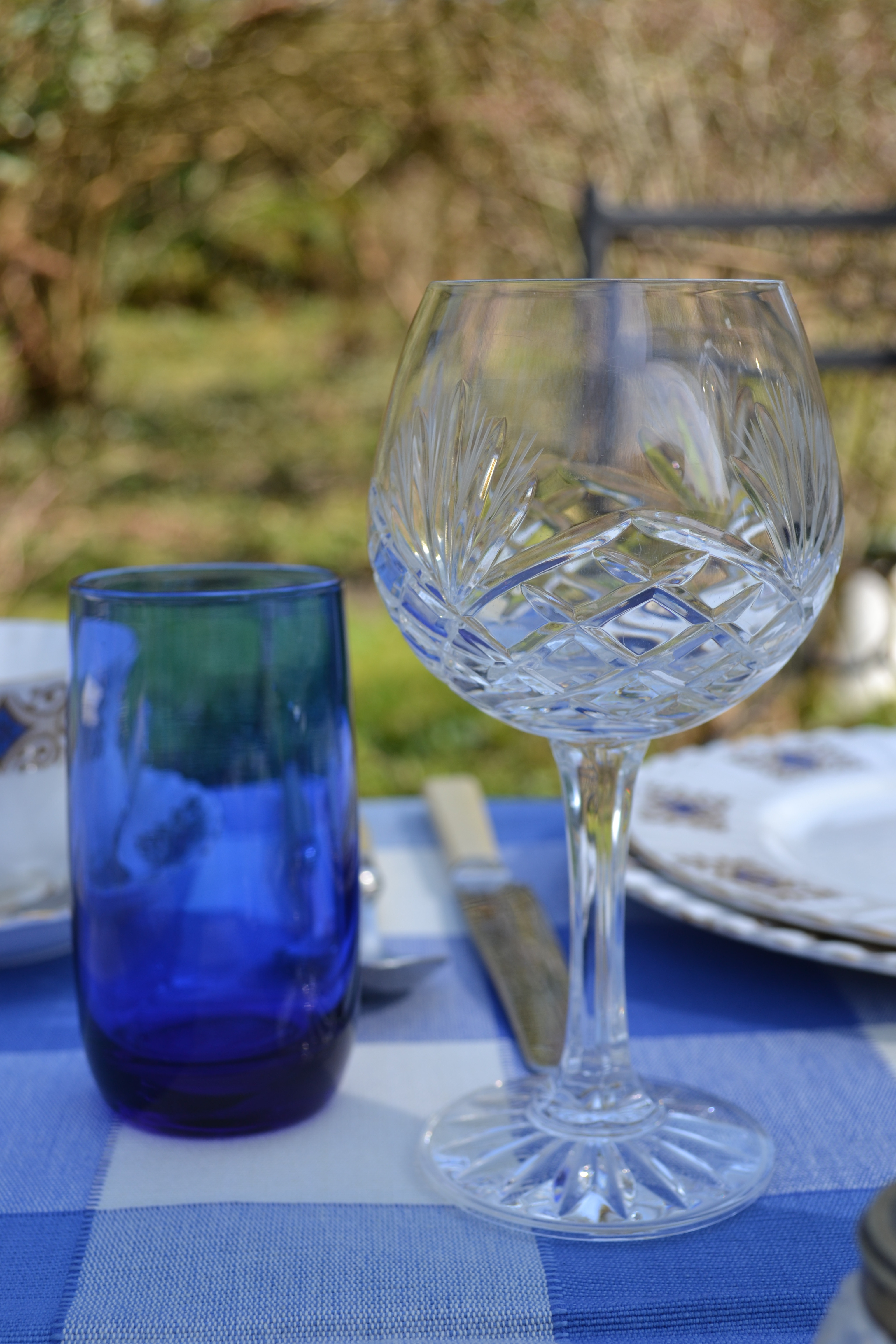 10 Wonderful Antique Bristol Blue Glass Vase 2024 free download antique bristol blue glass vase of alfresco with the crystal vase is antique as is the mini mustard pot and wine glasses i added these cobalt bristol blue water glasses to match the china