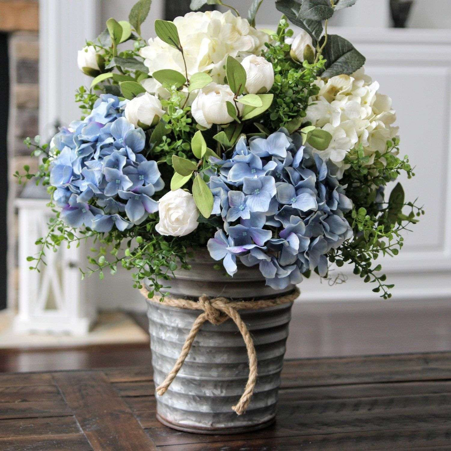 28 Fabulous Artificial Hydrangeas In Vase 2024 free download artificial hydrangeas in vase of awesome blue hydrangea in vase bogekompresorturkiye com for blue hydrangea in vase awesome stunning blue and creamy white hydrangea centerpiece scheme of awe