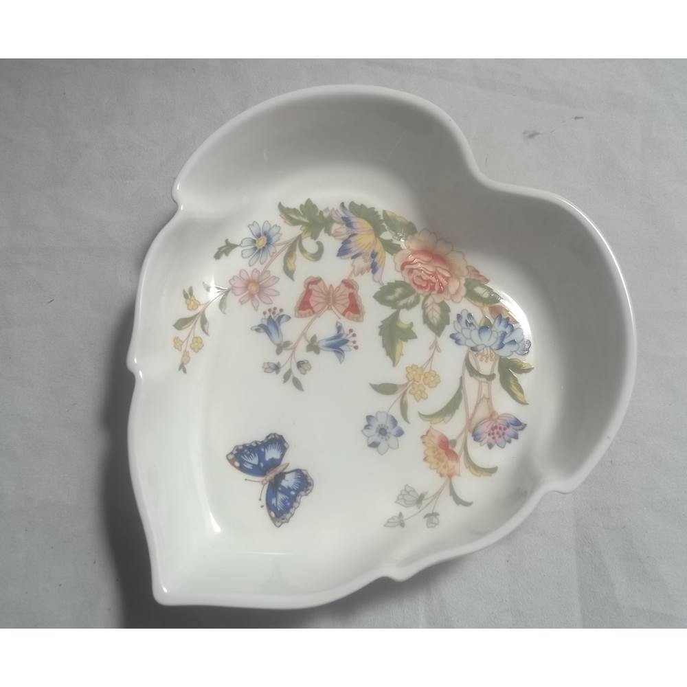 30 Recommended Aynsley Bone China Vase 2024 free download aynsley bone china vase of aynsley cottage garden local classifieds preloved with regard to aynsley cottage garden heart shaped trinket dish