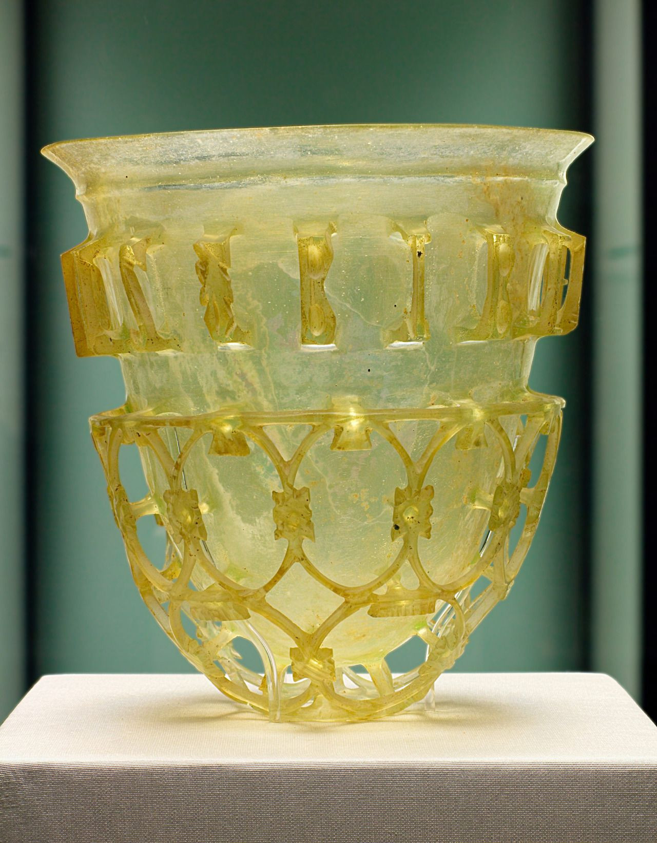 16 Great Beaker Glass Tube Vase 2024 free download beaker glass tube vase of roman cage cup 4th century ad roman glass beaker aka vas diatretum with regard to roman cage cup 4th century ad roman glass beaker aka vas diatretum plural diatreta