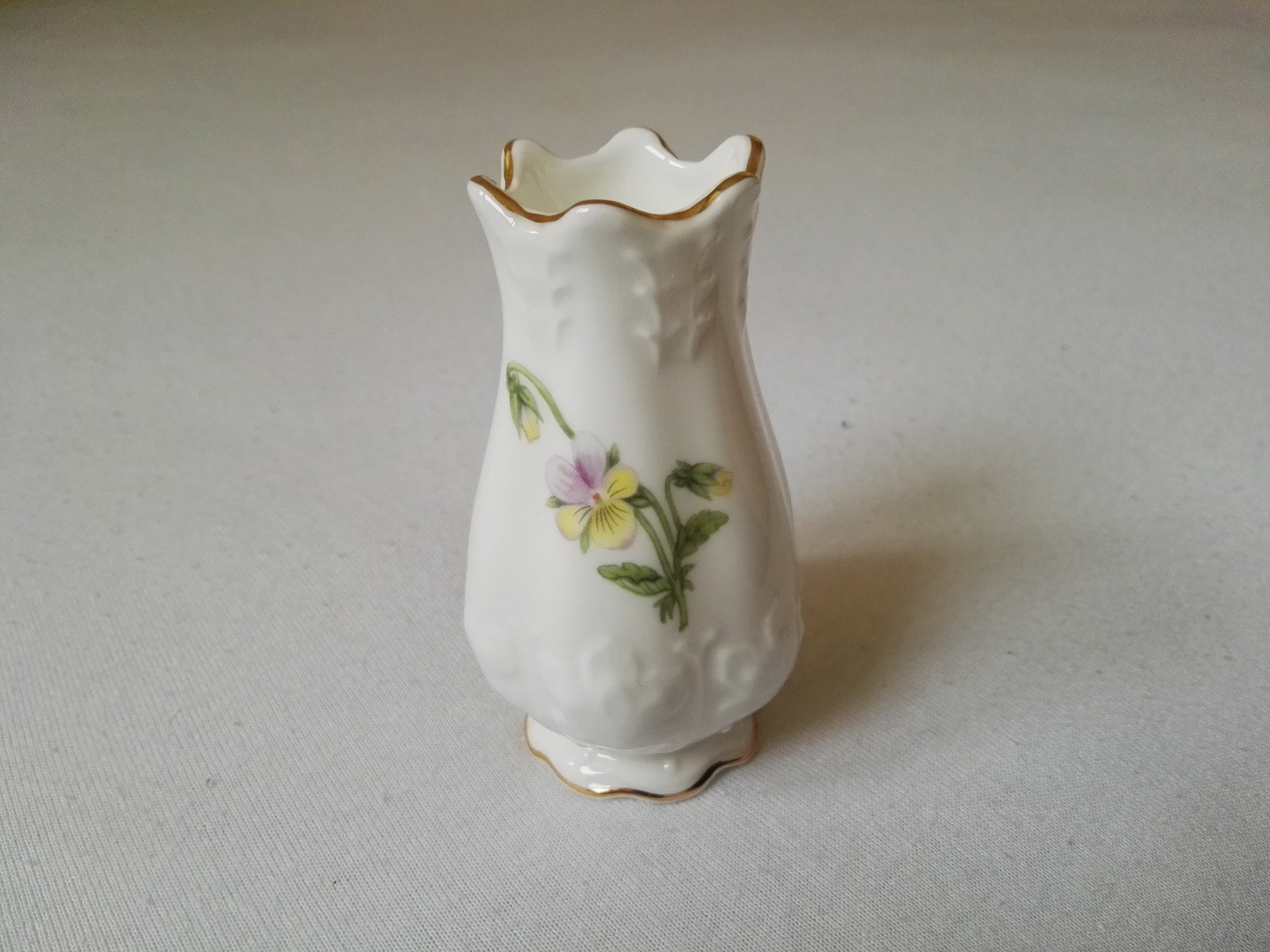 28 Spectacular Belleek China Vase 2024 free download belleek china vase of figurka ansley wazonik porcelana antyk handmade 2 7553775320 regarding kontakt email