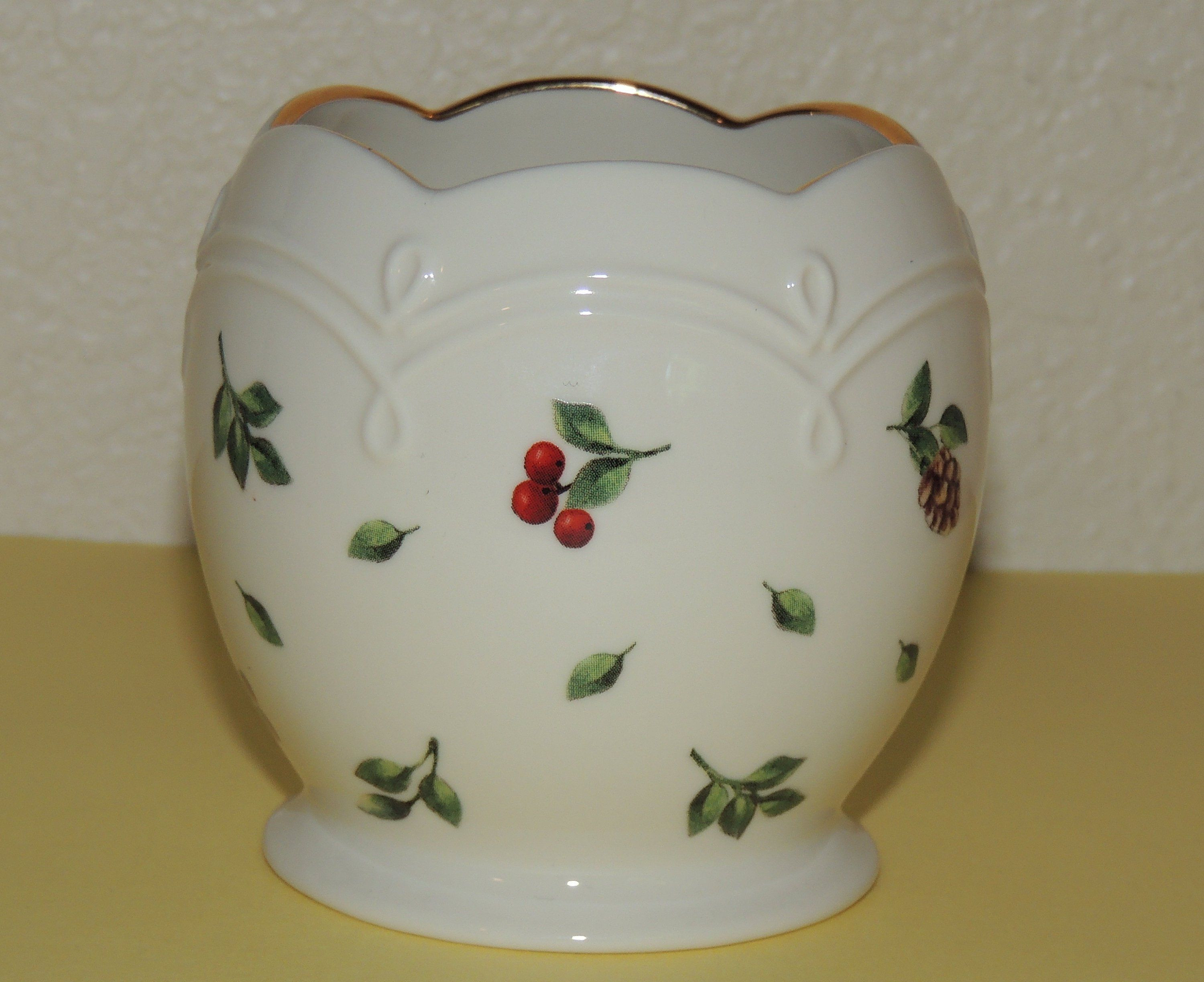 12 Lovable Belleek Ireland Vase Value 2024 free download belleek ireland vase value of 43 lenox vase with gold trim the weekly world for vintage lenox williamsburg boxwood and pine vase