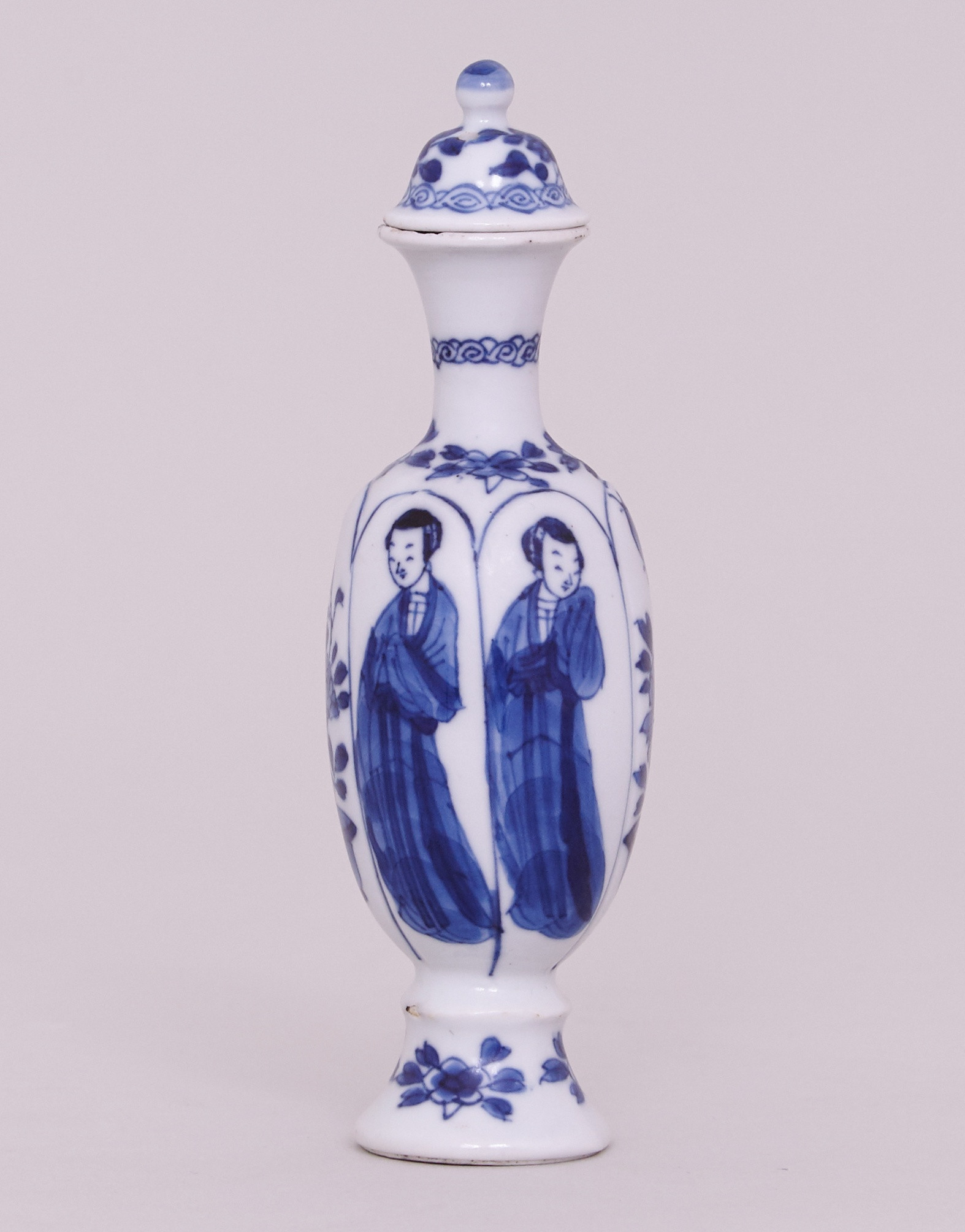 25 Fashionable Blue and White Vase 2024 free download blue and white vase of a chinese kangxi blue and white miniature vase and cover kangxi throughout a chinese kangxi blue and white miniature vase and cover