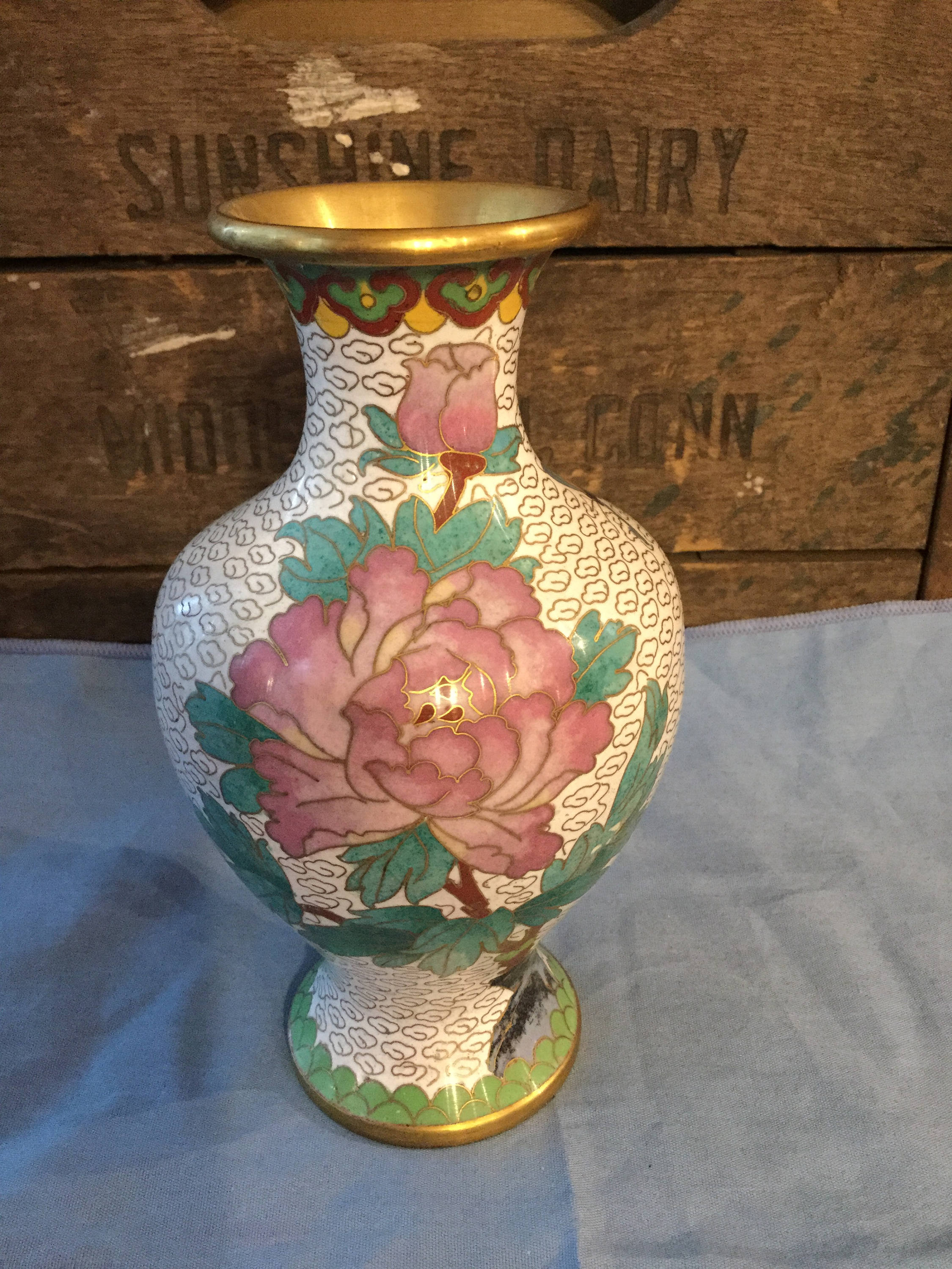 10 Cute Chinese Cloisonne Antique Vases 2024 free download chinese cloisonne antique vases of antique chinese 1920s cloisonna vase in cream with etsy within dc29fc294c28ezoom