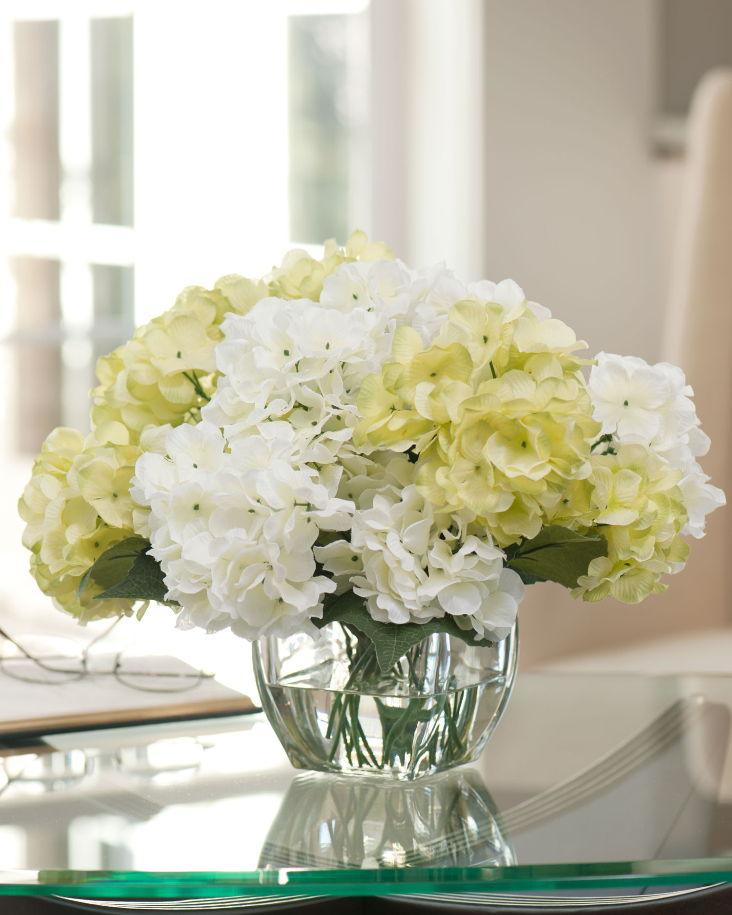 23 Awesome Faux White Hydrangea Arrangement In Glass Vase 2024 free download faux white hydrangea arrangement in glass vase of silk flower arrangements for coffee table new house designs inside easily decorate with hydrangea silk flower centerpiece at petals