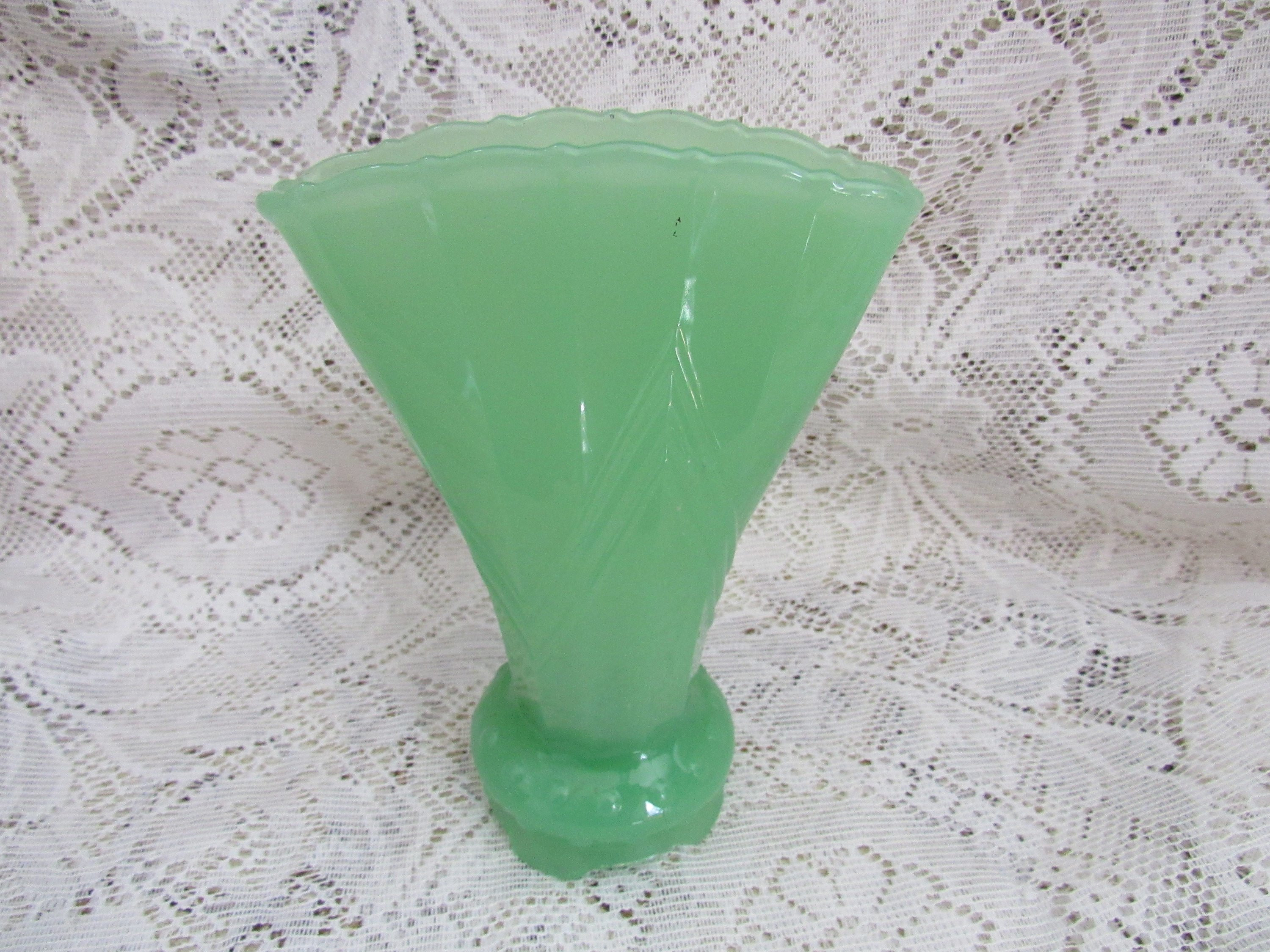 30 Stylish Fenton Hobnail Bud Vase 2024 free download fenton hobnail bud vase of fenton jadite chevron fan bud vase etsy with dc29fc294c28ezoom