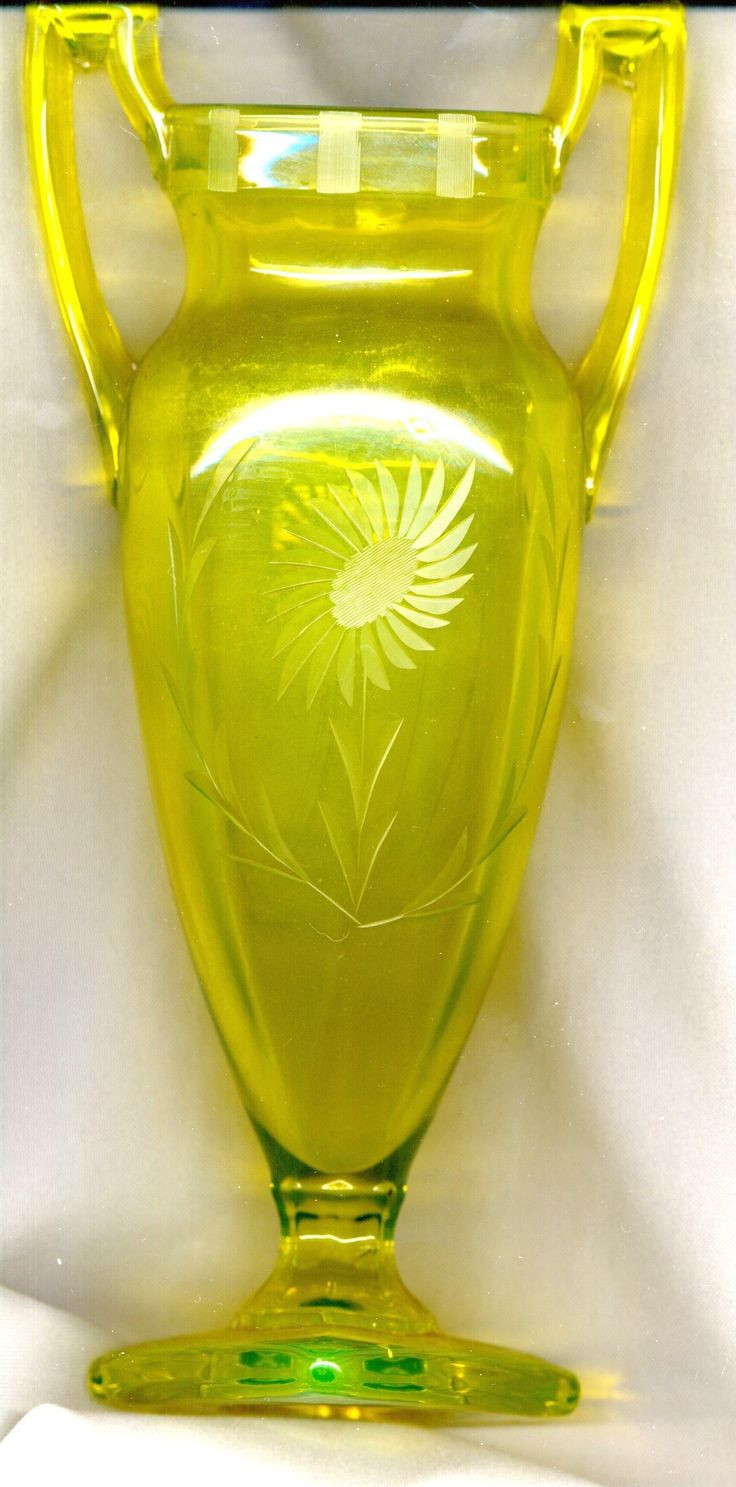 22 Lovable Fenton Uranium Glass Vase 2024 free download fenton uranium glass vase of 528 best glass images on pinterest leveon bell tinkerbell and within vaseline glass