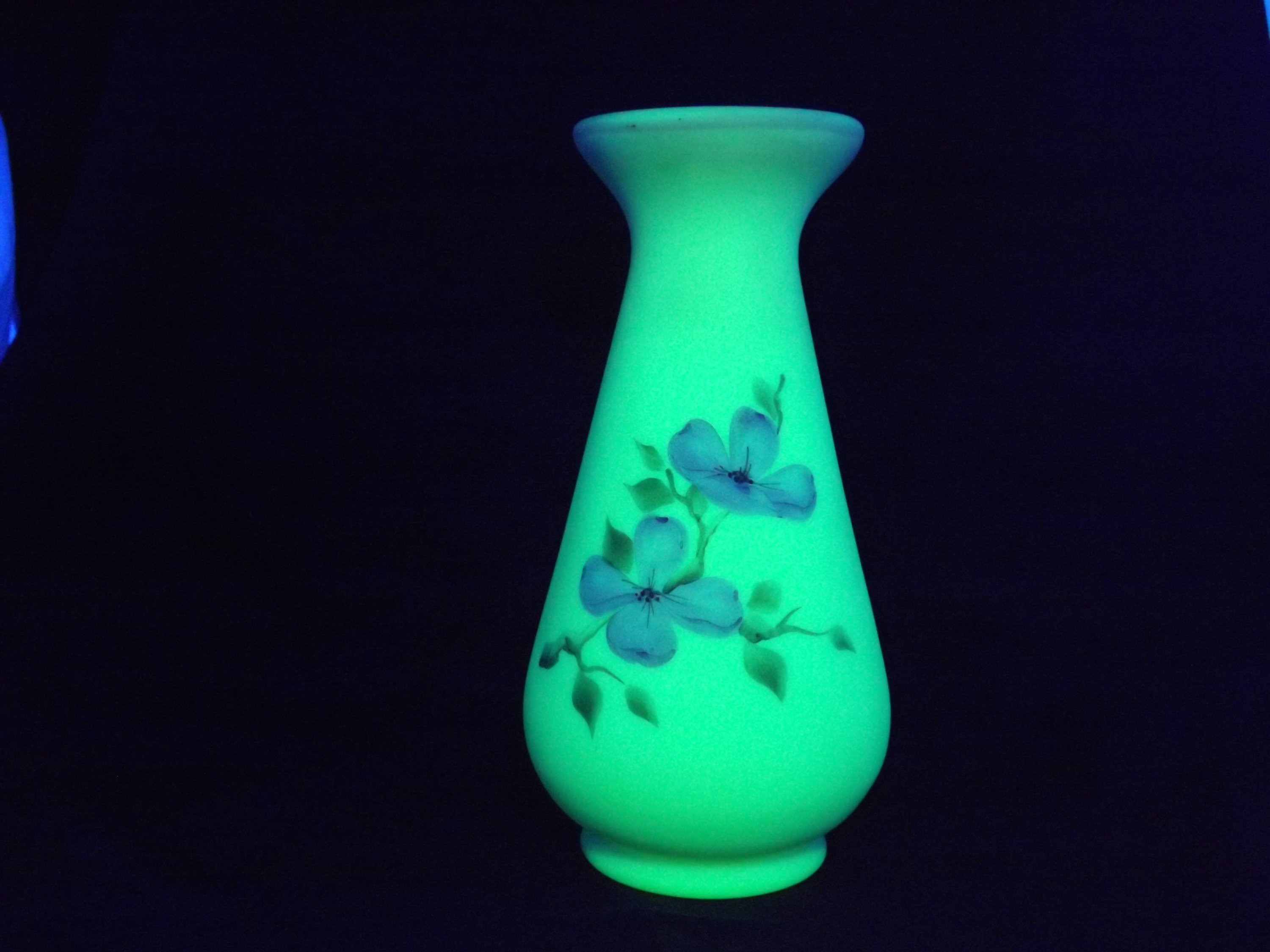 22 Lovable Fenton Uranium Glass Vase 2024 free download fenton uranium glass vase of vintage burmese vaseline uranium glass vase hand signed by etsy pertaining to dc29fc294c28ezoom