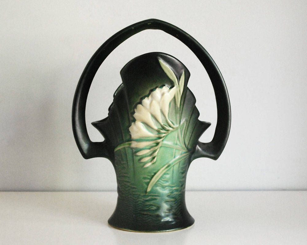 20 Popular forest Green Glass Vase 2024 free download forest green glass vase of 1945 roseville vase freesia basket vase 392 10 american art within 1945 roseville vase freesia basket vase 392 10 american art pottery forest