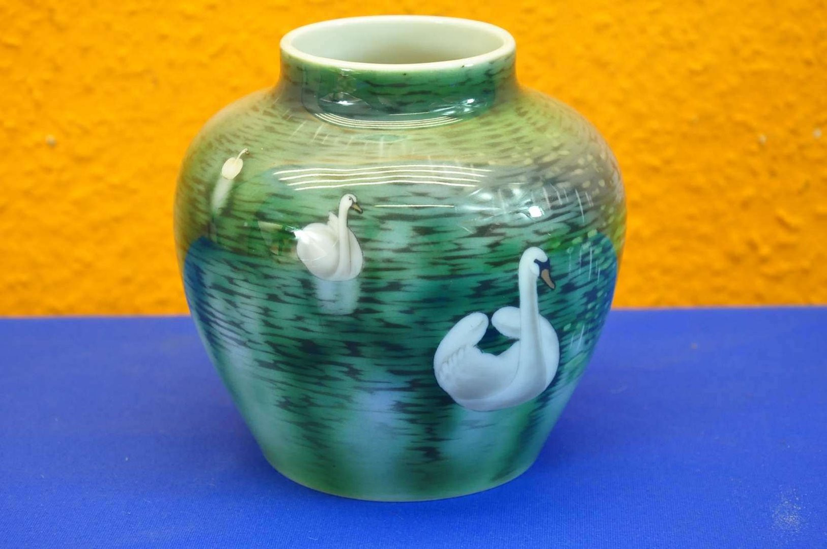 25 Popular Gerold Porzellan Vase 2024 free download gerold porzellan vase of 20er jahre schwan vase heubach porzellan kaufen bei shop kusera inside 20er jahre schwan vase heubach porzellan