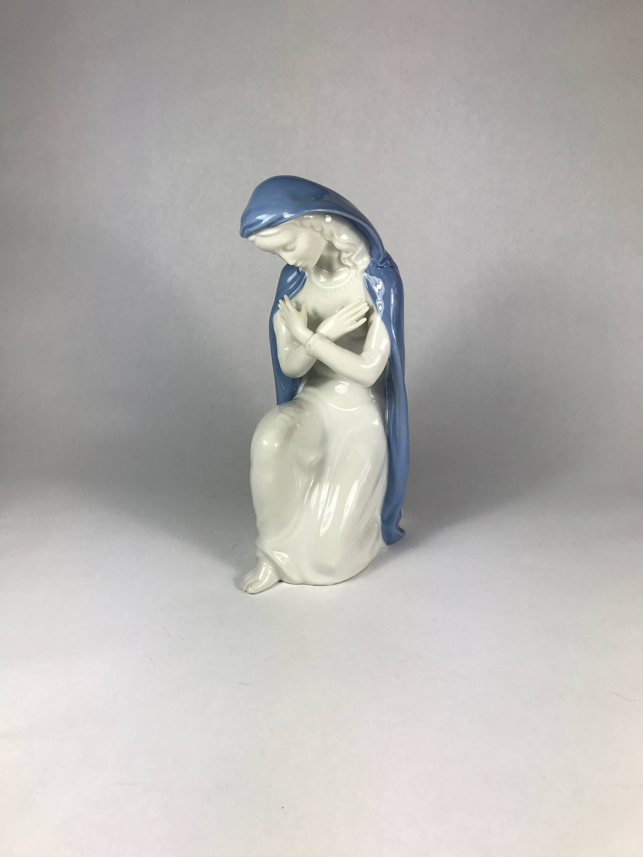 25 Popular Gerold Porzellan Vase 2024 free download gerold porzellan vase of porcelain kneeling madonna by gerold porzellan bavaria etsy pertaining to dc29fc294c28ezoom