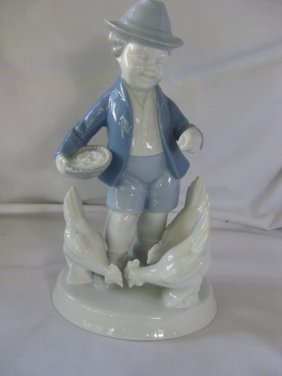 25 Popular Gerold Porzellan Vase 2024 free download gerold porzellan vase of vintage gerold porzellan germany figurine boy feeding chickens blue for 1 of 3only 1 available vintage gerold porzellan germany figurine boy feeding chickens blue