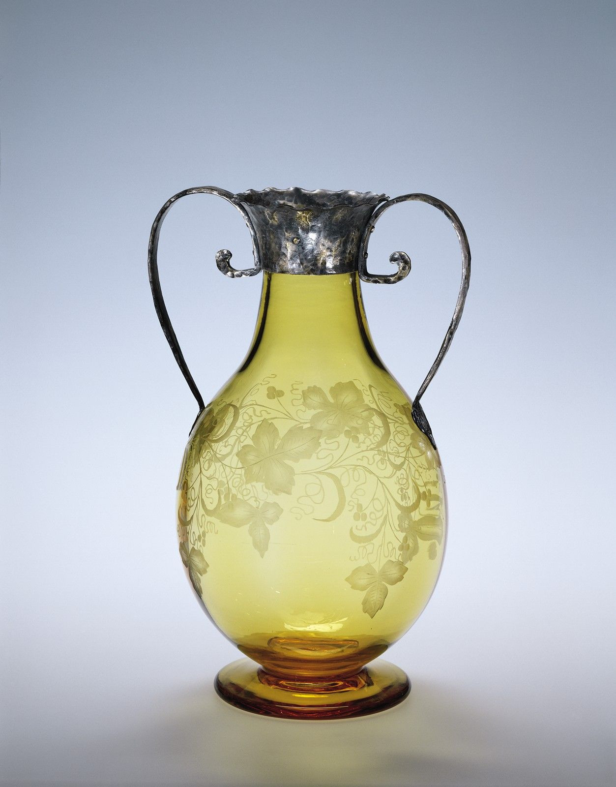 29 attractive Glass Vase Manufacturers 2024 free download glass vase manufacturers of engraved vase with metal handles by pairpoint manufacturing co within engraved vase with metal handles by pairpoint manufacturing co 1920 1940 corning museum of g