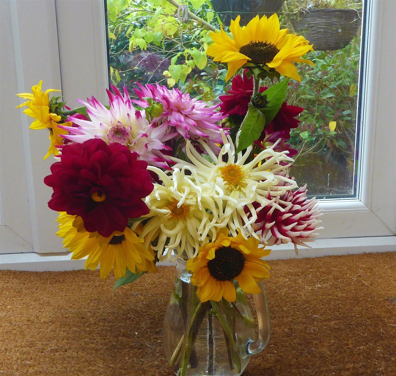 20 Stylish Glass Vase with Lemons 2024 free download glass vase with lemons of october 2017 www alittlebitofsunshine co uk throughout and last of all here is a vase of the flowers i cut as we left the plot earlier they have not been arranged j