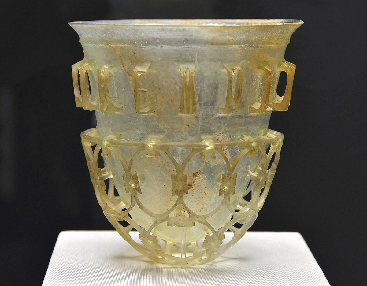 28 Recommended Gold Urn Vase 2024 free download gold urn vase of roman glass wikipedia regarding 1200px munich cup diatretum 22102016 1