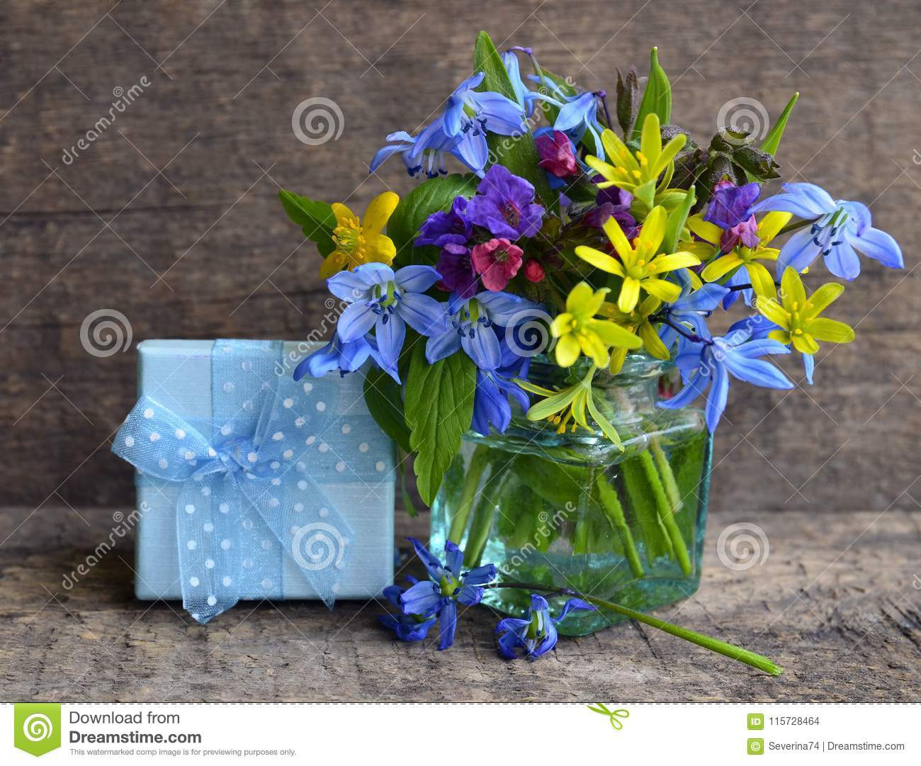 30 Trendy Green Cut Glass Vase 2024 free download green cut glass vase of bright spring flowers bouquet in a glass vase and gift box on old with regard to bright spring flowers bouquet in a glass vase and gift box on old wooden background