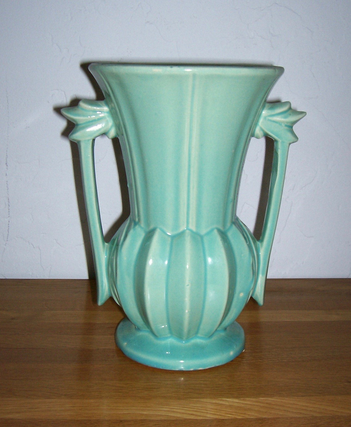 17 Popular Hull Cornucopia Vase 2024 free download hull cornucopia vase of ask the mpcs forum mccoy pottery collectors society for a friend gave me a mccoy vase in the early 1980s which she bought at a houston tx antiques store id be very gr