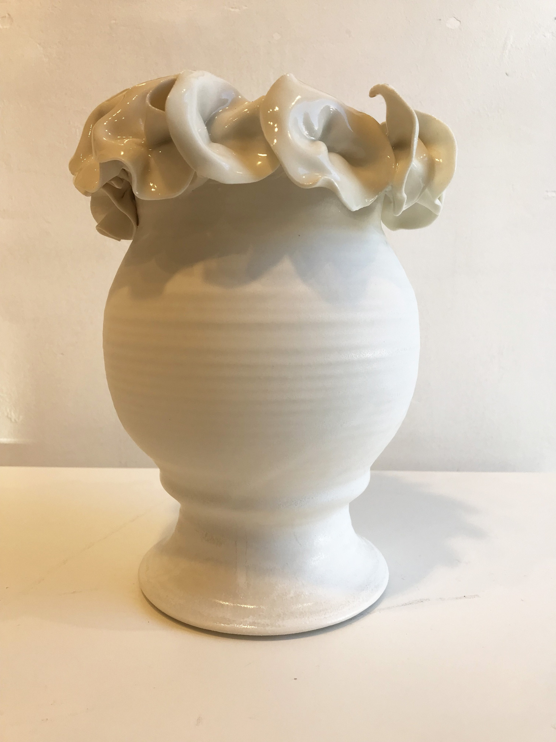 25 Perfect Ivory Ceramic Vase 2024 free download ivory ceramic vase of emma jagare large flower urn sarah wiseman gallery within large flower urn