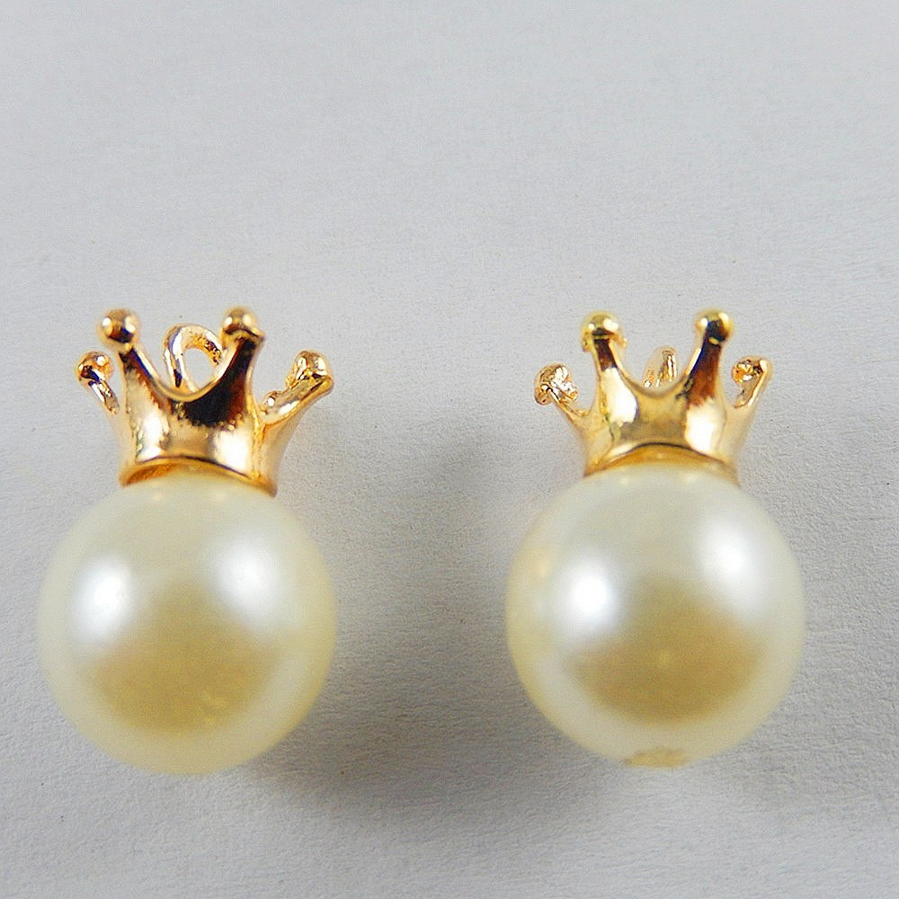 16 Lovely Ivory Pearl Vase Fillers 2024 free download ivory pearl vase fillers of ac283c2b1wholesale 10pcs gold milk white imitation pearl crown ccb charms inside wholesale 10pcs gold milk white imitation pearl crown ccb charms pendants jewelry