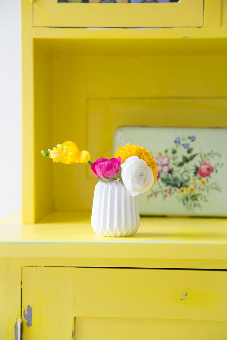 10 attractive Kate Spade Florence Broadhurst Vase 2024 free download kate spade florence broadhurst vase of 18 best birds images on pinterest little birds beautiful birds inside ac283c2a6cheery yellow cabinet milkglass vase and pretty posies