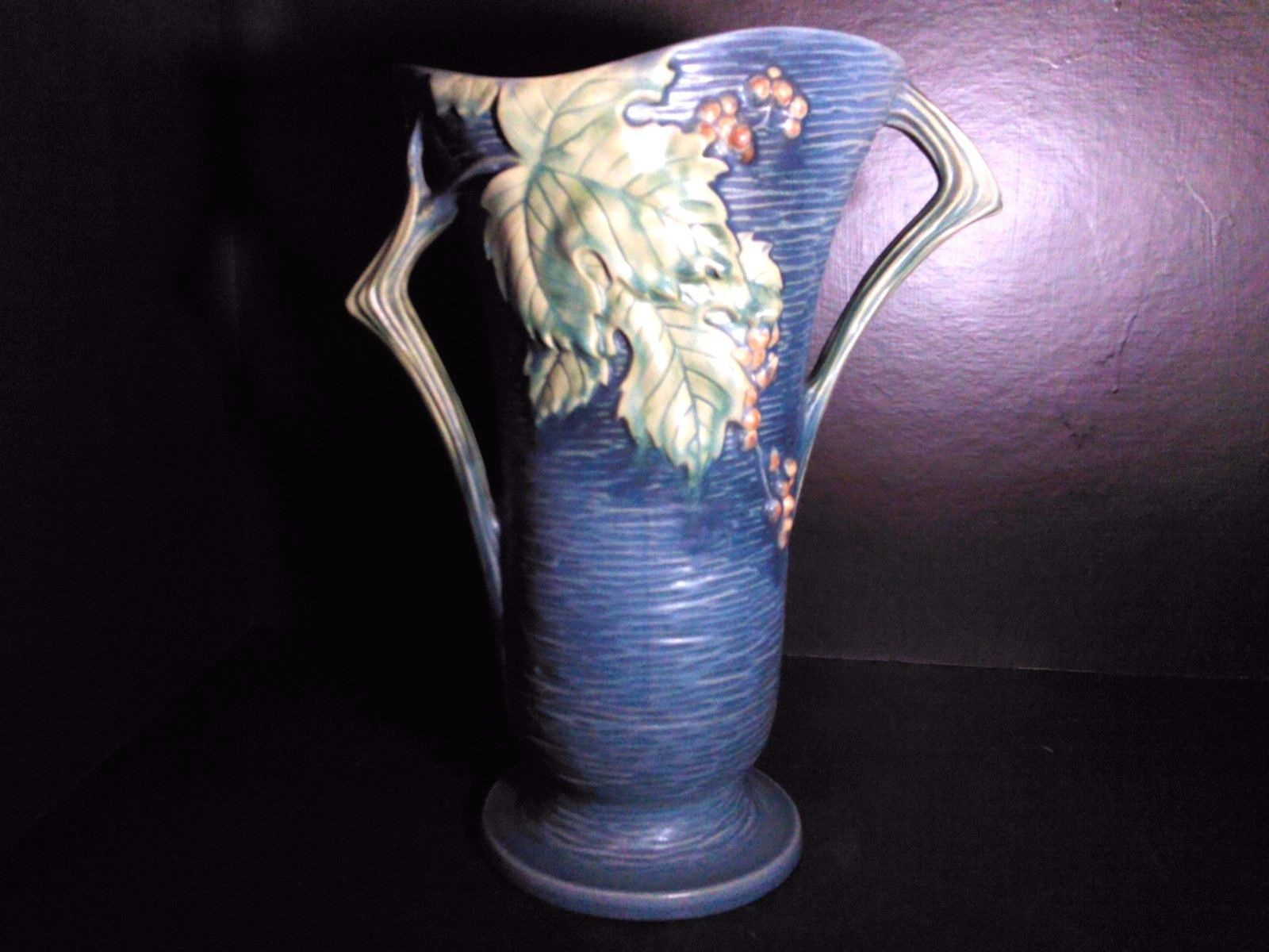 26 Lovable Large Mexican Pottery Vases 2024 free download large mexican pottery vases of roseville bushberry large blue vase 38 12 mint condition ebay with regard to roseville bushberry large blue vase 38 12 mint condition ebay