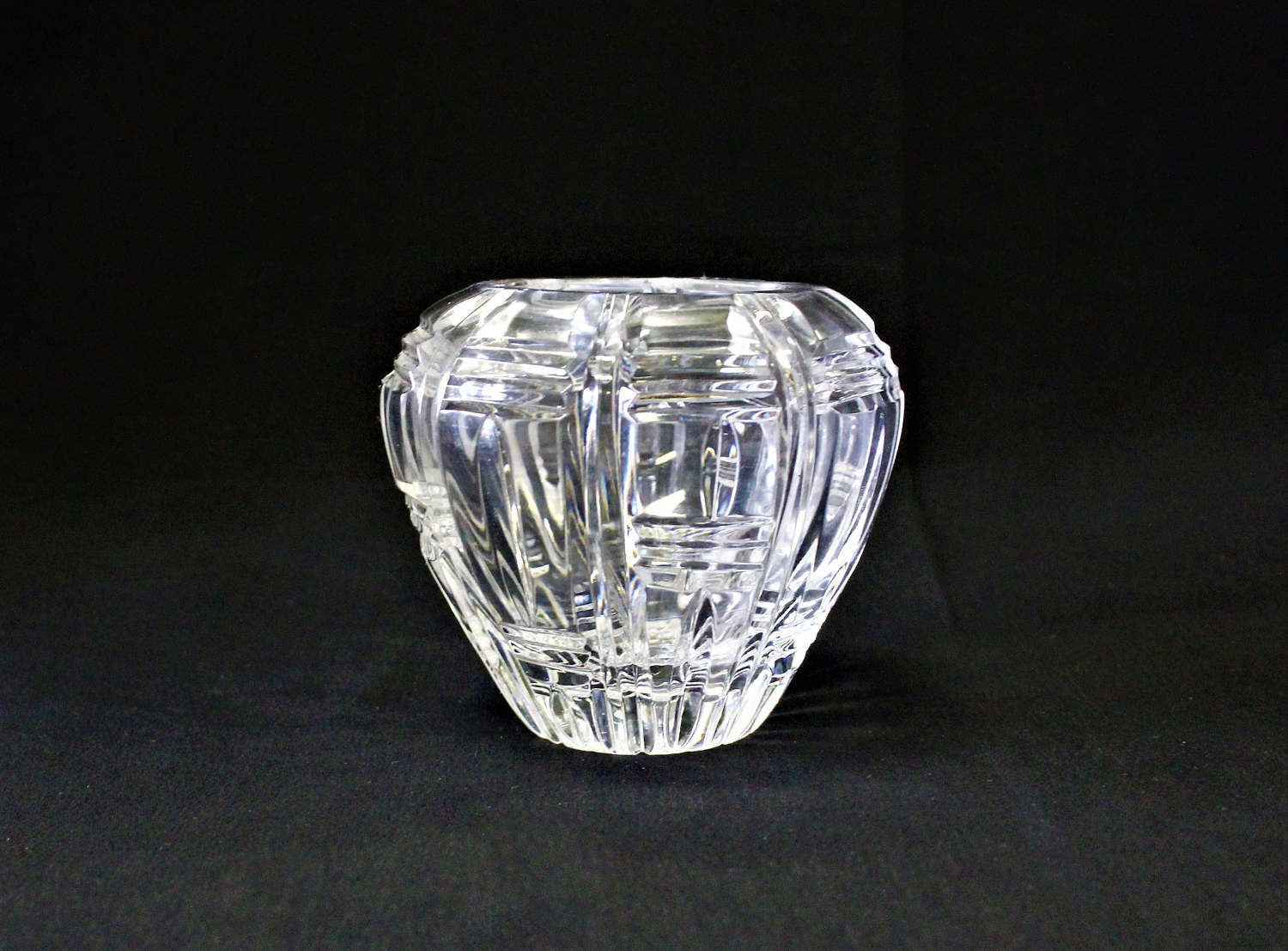 18 Stylish Lenox Crystal Bud Vase 2024 free download lenox crystal bud vase of vintage small spherical heavy cut optic lead crystal repetitive with regard to vintage small spherical heavy cut optic lead crystal repetitive geometric design rose