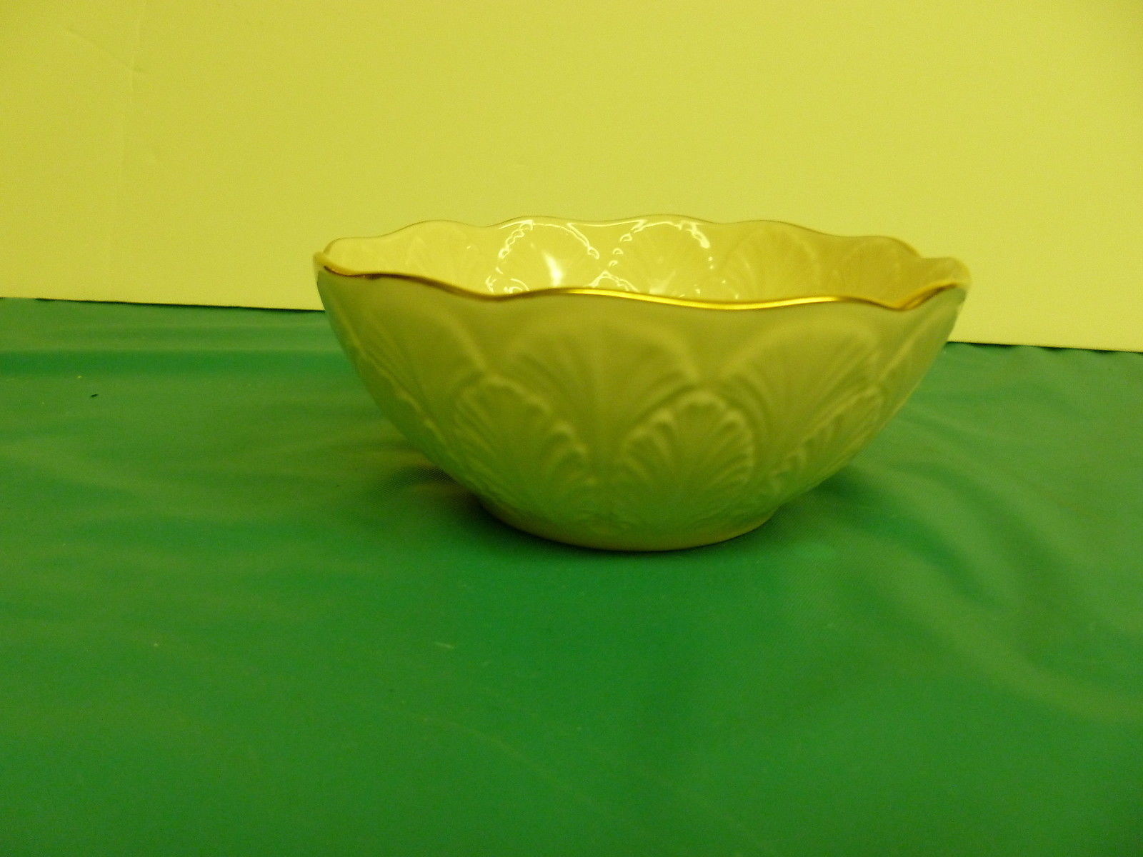 26 Stylish Lenox Serenade Vase 2024 free download lenox serenade vase of lenox small gold trimmed bowl with leaf design 4 99 picclick regarding 1 of 3only 1 available