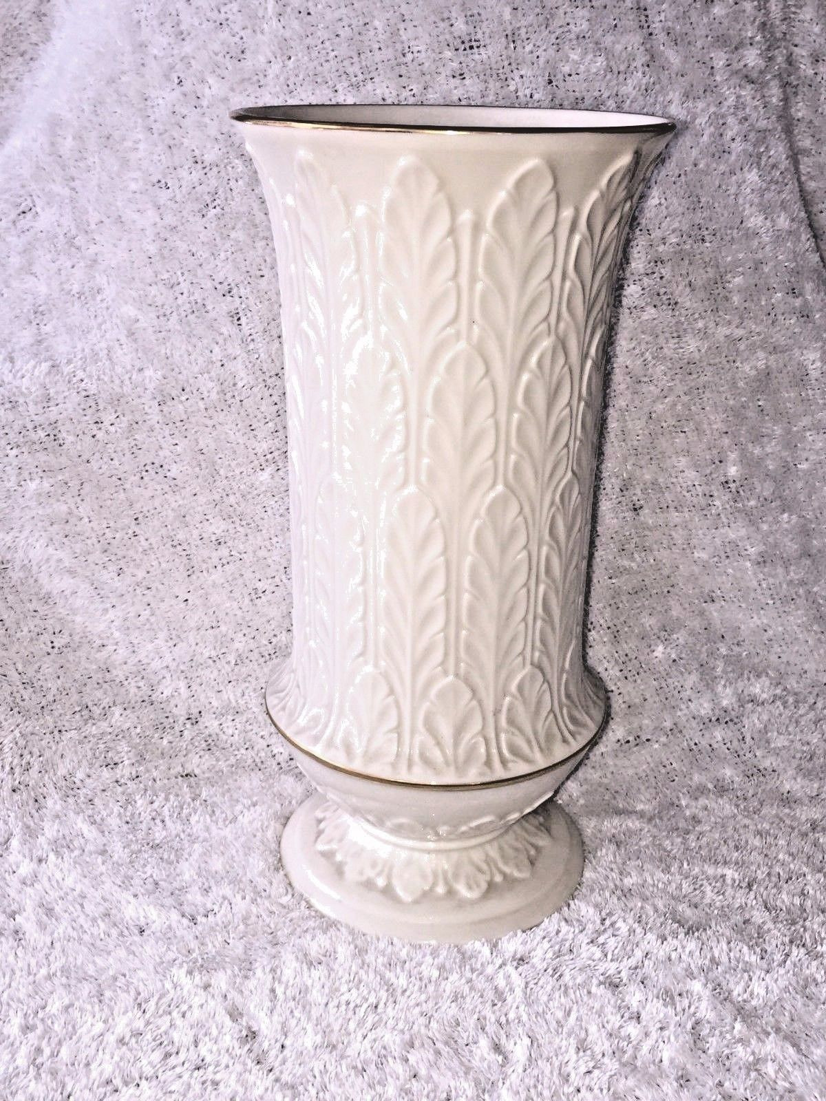 25 Fantastic Lenox Vase Patterns 2024 free download lenox vase patterns of lenox vase autumn leaves ivory with 24k gold trim excellent made intended for lenox vase autumn leaves ivory with 24k gold trim excellent made in usa 1 of 4 lenox vase