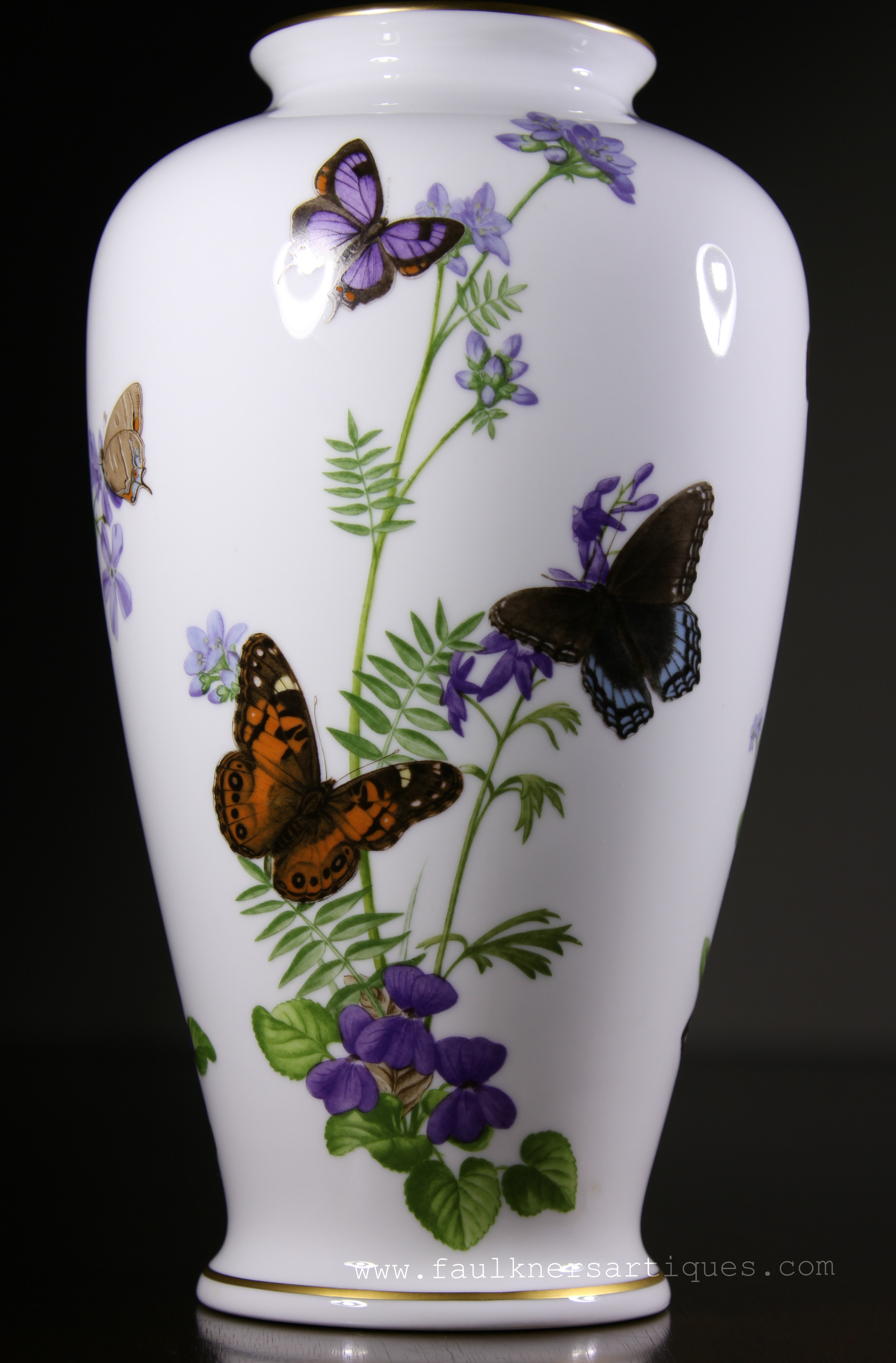 11 Trendy Lladro Bird Scene Vase 2024 free download lladro bird scene vase of private sale 1981 franklin porcelain meadowland butterfly vase within franklin mint franklin mint vase franklin mint butterfly vase 1981 butterfly vase