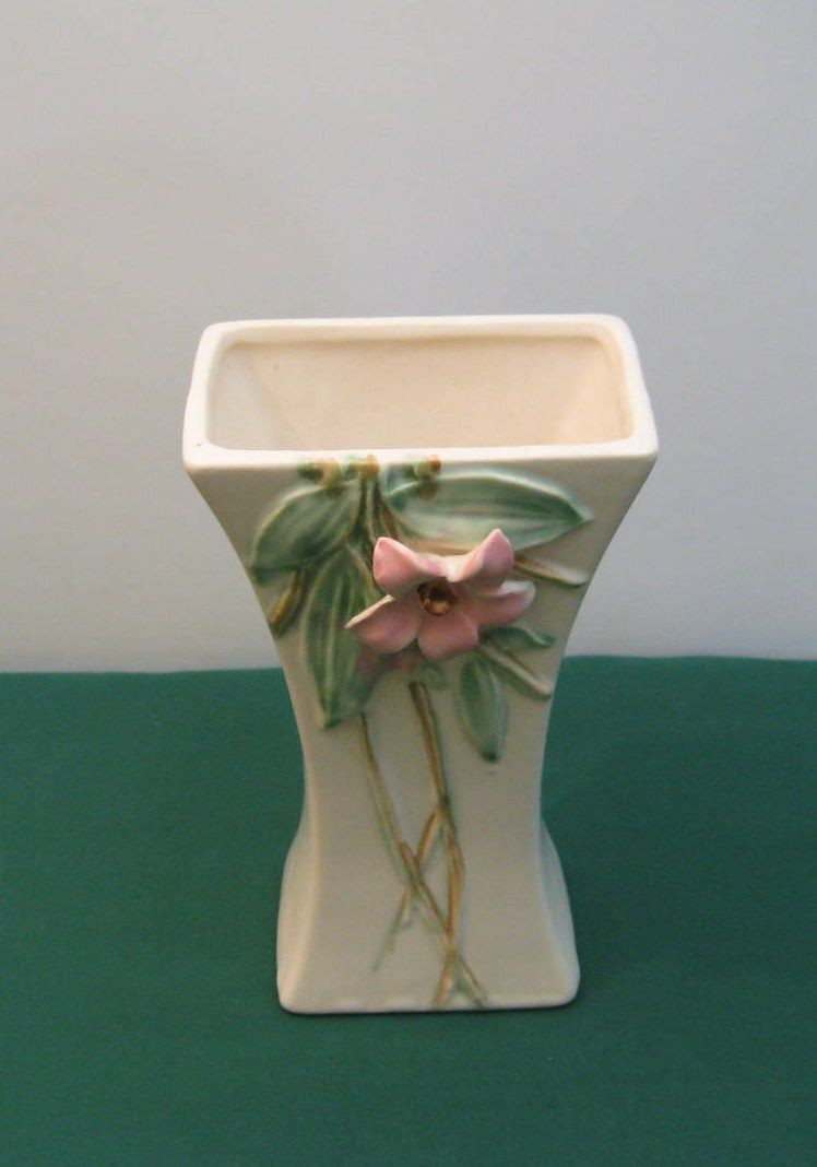 10 Cute Mccoy Pottery Pink Vase 2024 free download mccoy pottery pink vase of image detail for mccoy pottery blossomtime vase mccoy roseville regarding image detail for mccoy pottery blossomtime vase