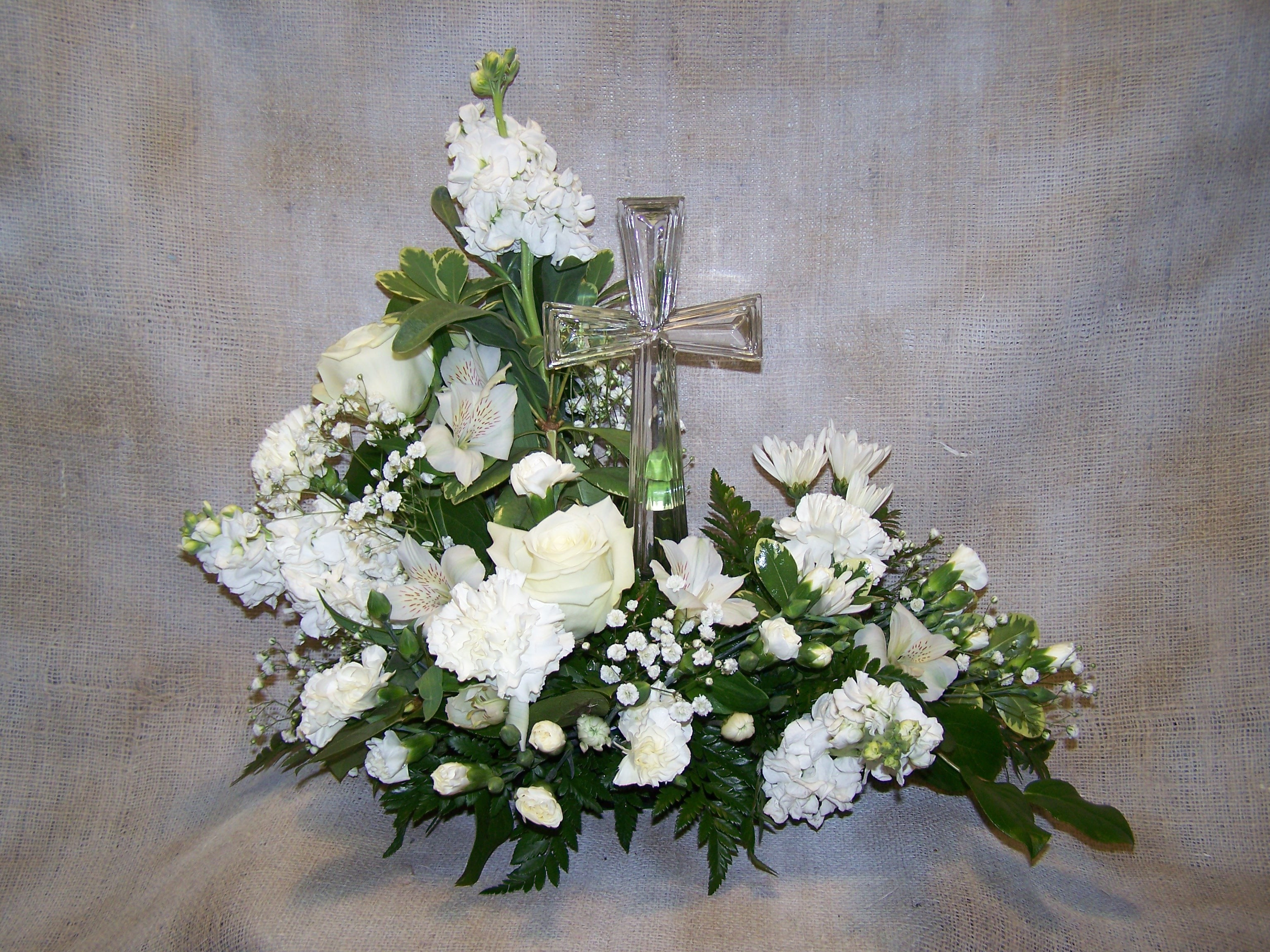 25 Nice Mikasa Florale Vase 2024 free download mikasa florale vase of mikasa cross arrangement in bellevue ne bellevue florist with regard to mikasa cross arrangement