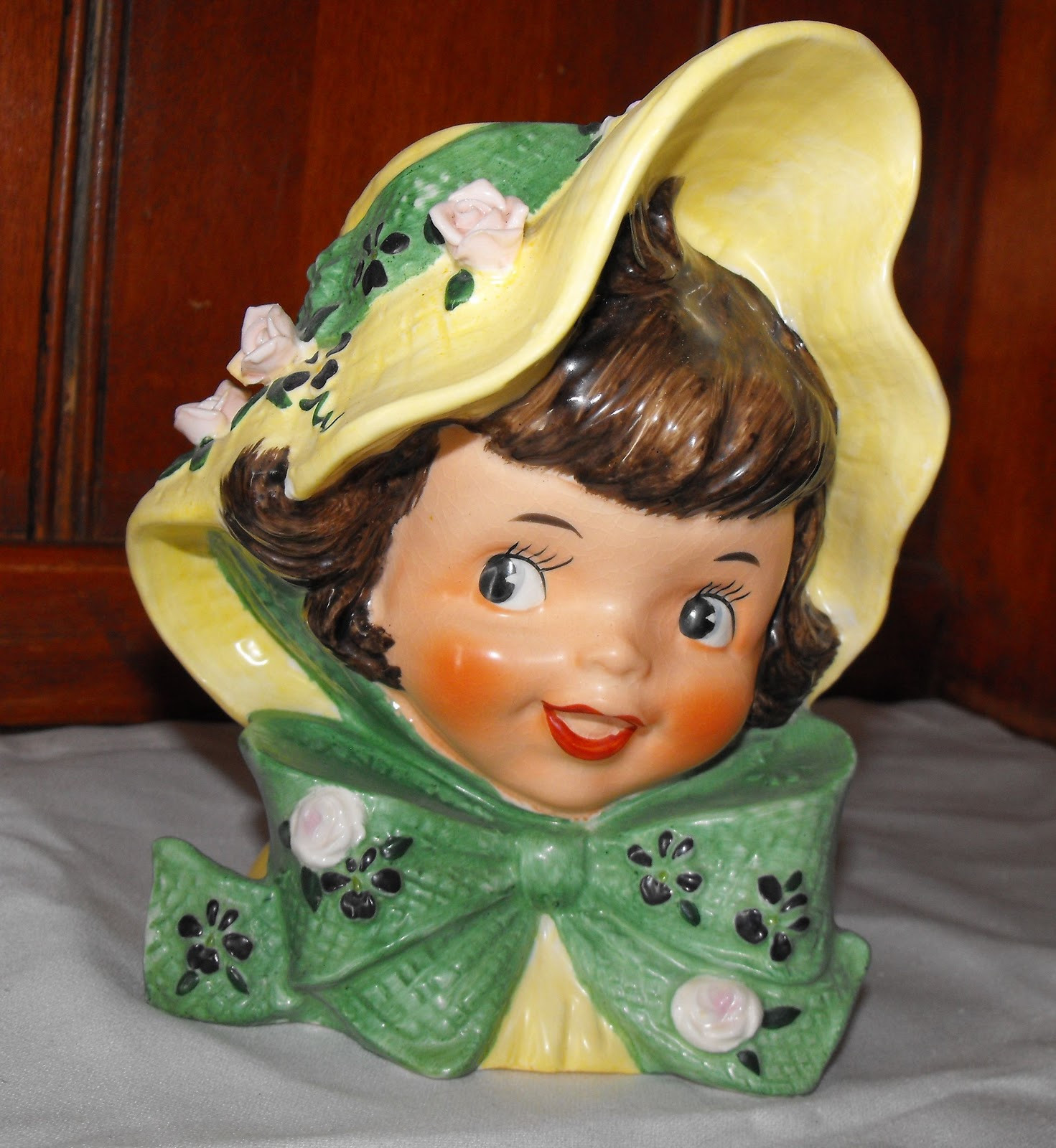 26 Ideal Napco Head Vase 2024 free download napco head vase of a vintage green head vases with sunbonnet girl head vase was my first and remains in my collection