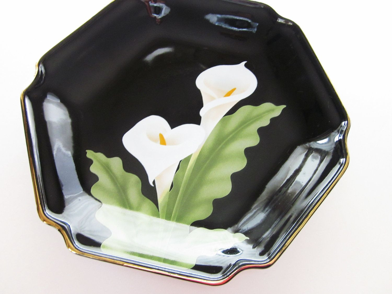 23 Recommended Otagiri Japan Bud Vase 2024 free download otagiri japan bud vase of otagiri calla lily candy dish by otagiri japan black background inside otagiri calla lily candy dish by otagiri japan black background 9 95 via etsy