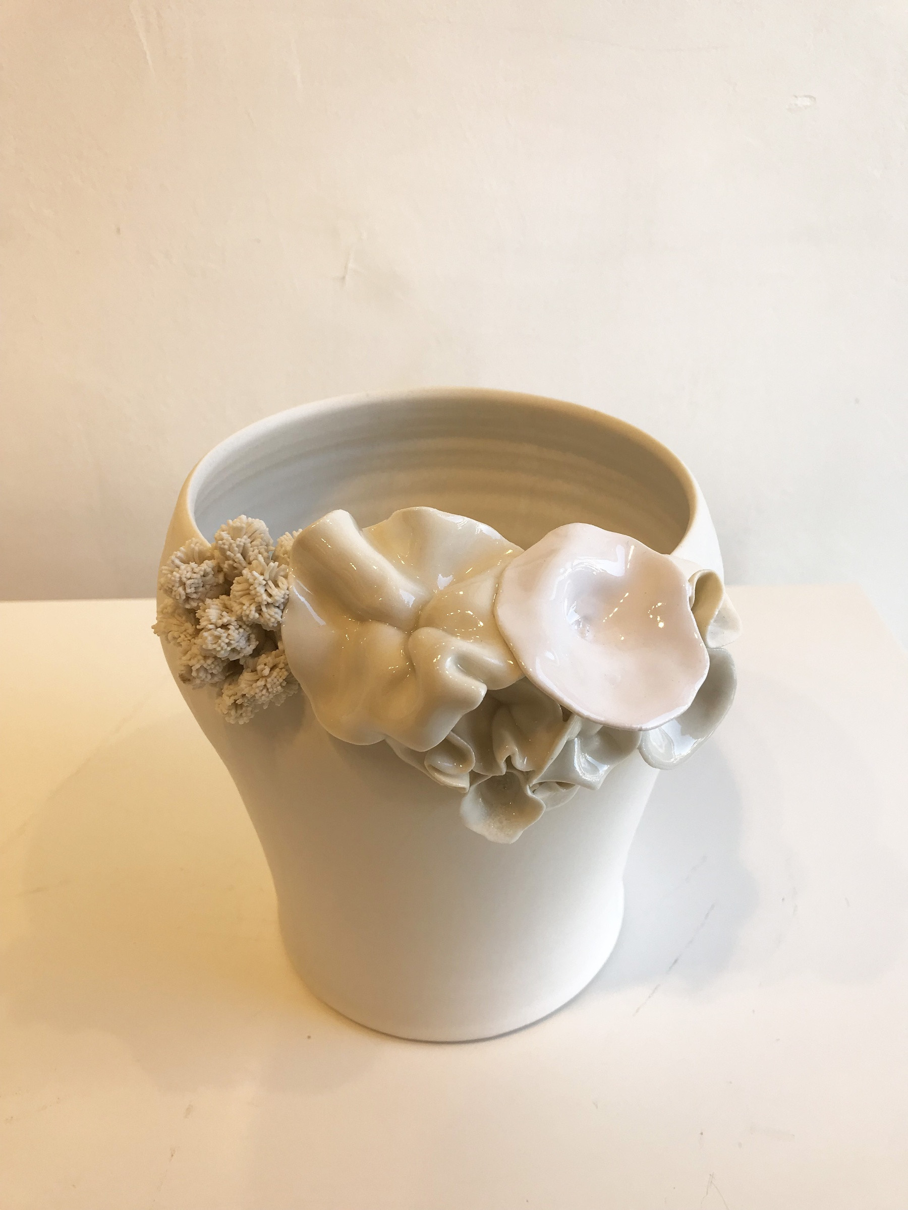 25 Stunning Porcelain Flower Vase 2024 free download porcelain flower vase of emma jagare large flower vase various flowers and coral on one inside large flower vase various flowers and coral on one side