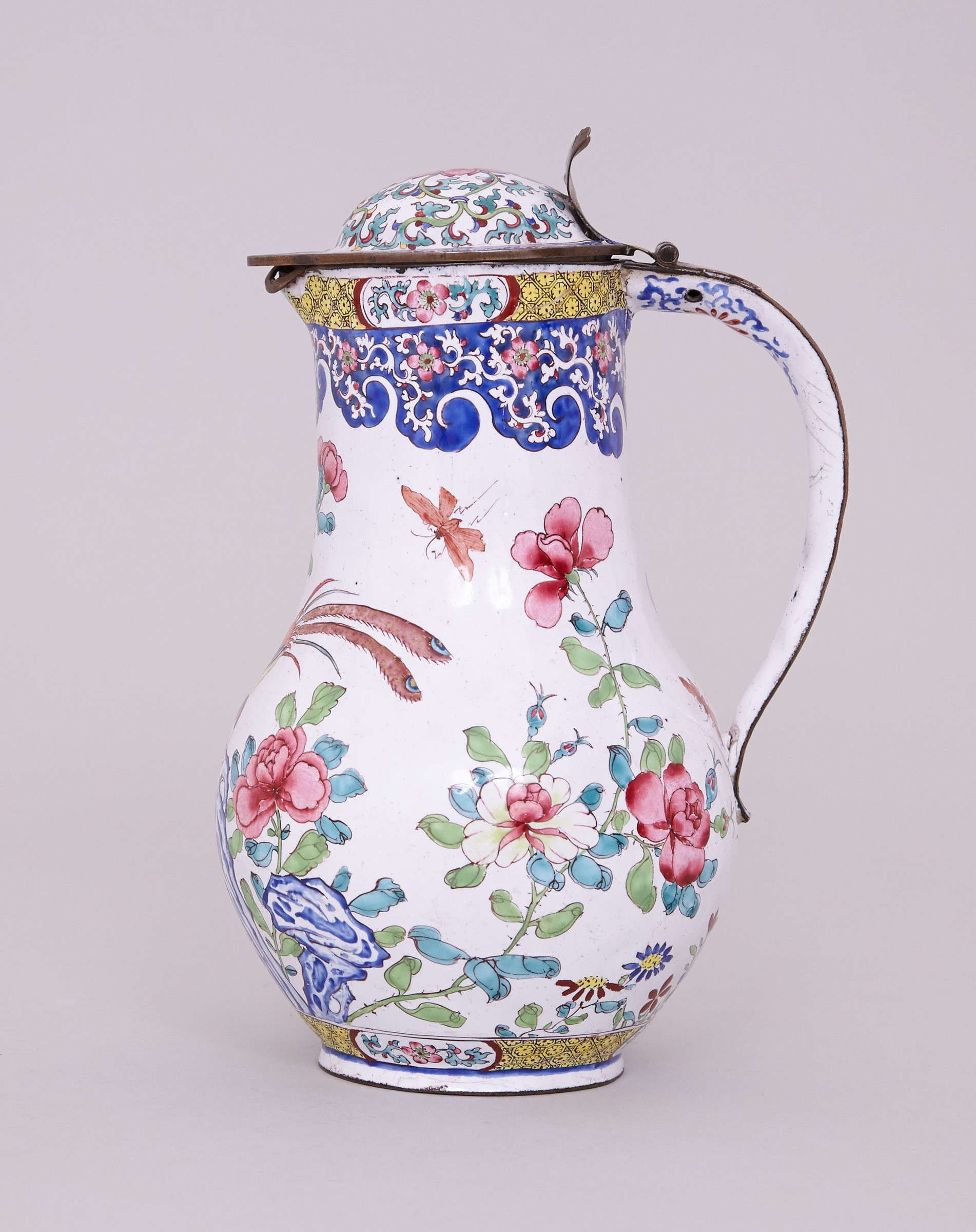 15 Wonderful Qianlong Vase 2024 free download qianlong vase of a fine chinese canton enamel coffee pot with cover qianlong 1736 inside a fine chinese canton enamel coffee pot with cover