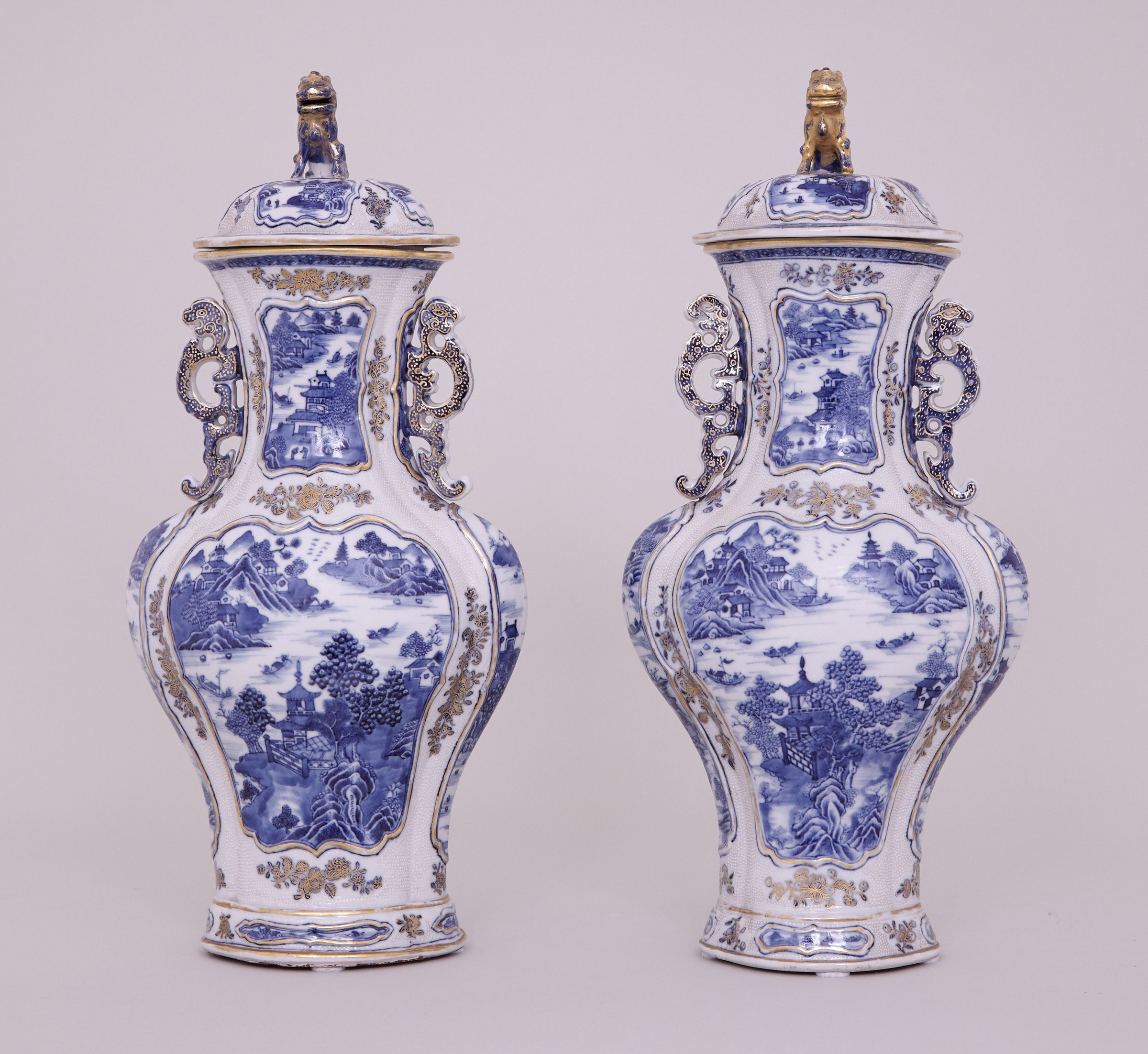 qianlong vase value of a pair of chinese blue and white nankin vases and covers qianlong within a pair of chinese blue and white nankin vases and covers