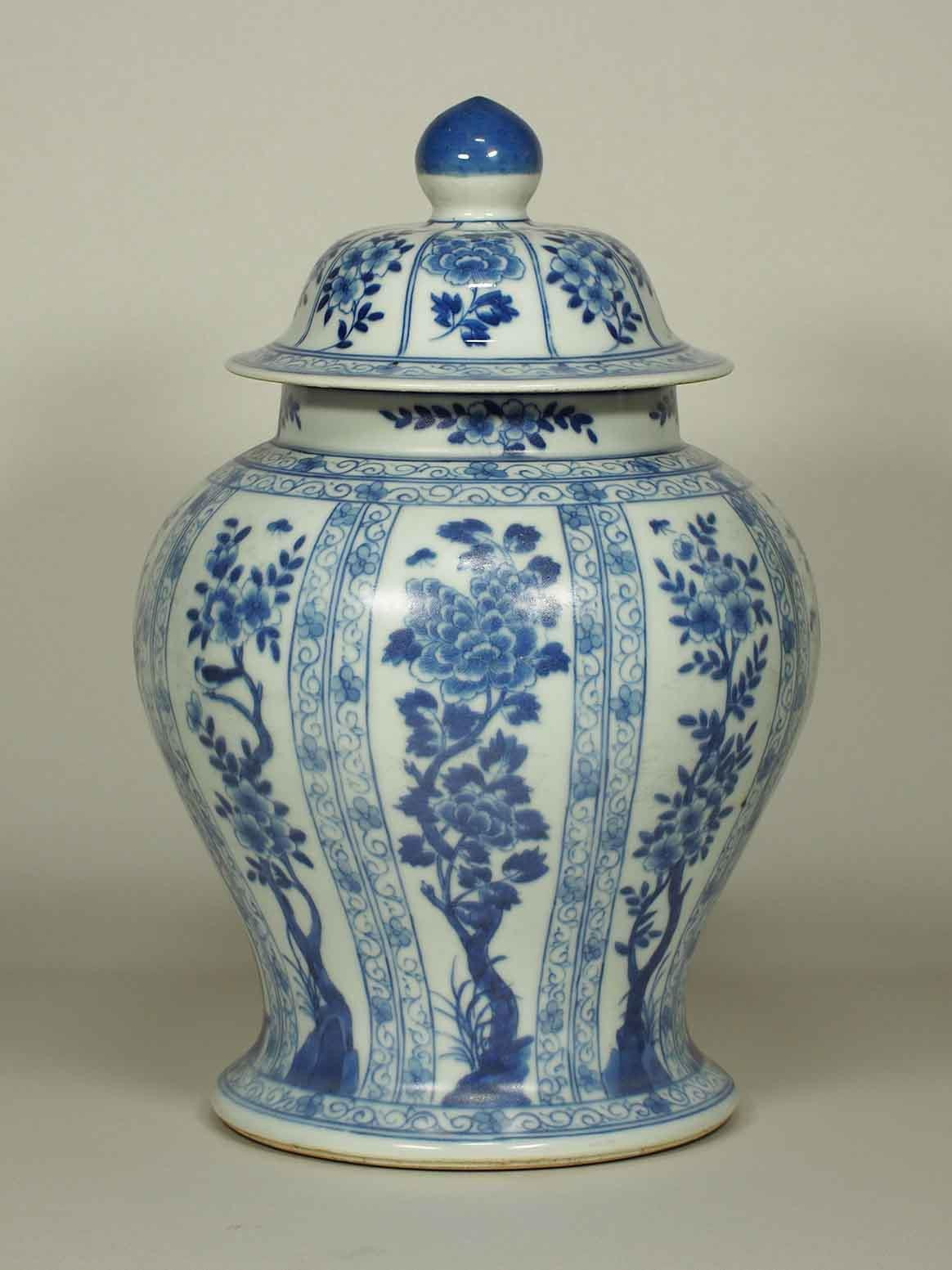 27 attractive Qing Dynasty Vase 2024 free download qing dynasty vase of 51bidlive lidded jar yingde xuan mark kangxi period qing dynasty in lidded jar yingde xuan mark kangxi period qing dynasty