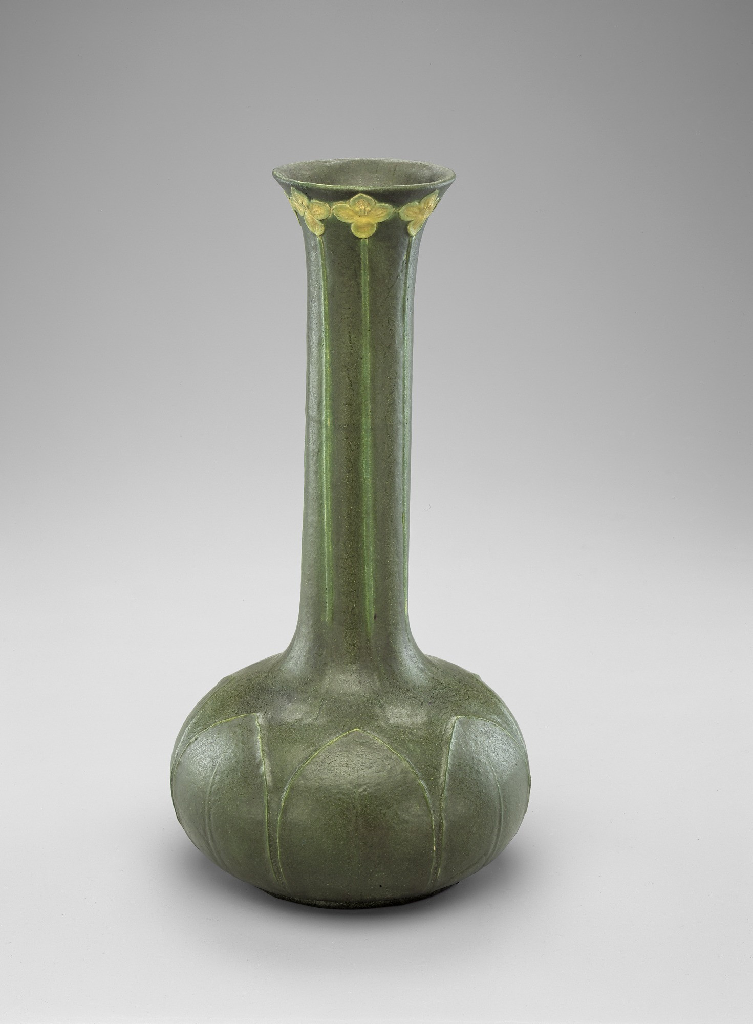 18 Elegant Ralph Lauren Sloane Vase 2024 free download ralph lauren sloane vase of trefoil vase detroit institute of arts museum regarding wilhemina post trefoil vase between 1905 and 1907 earthenware detroit institute of