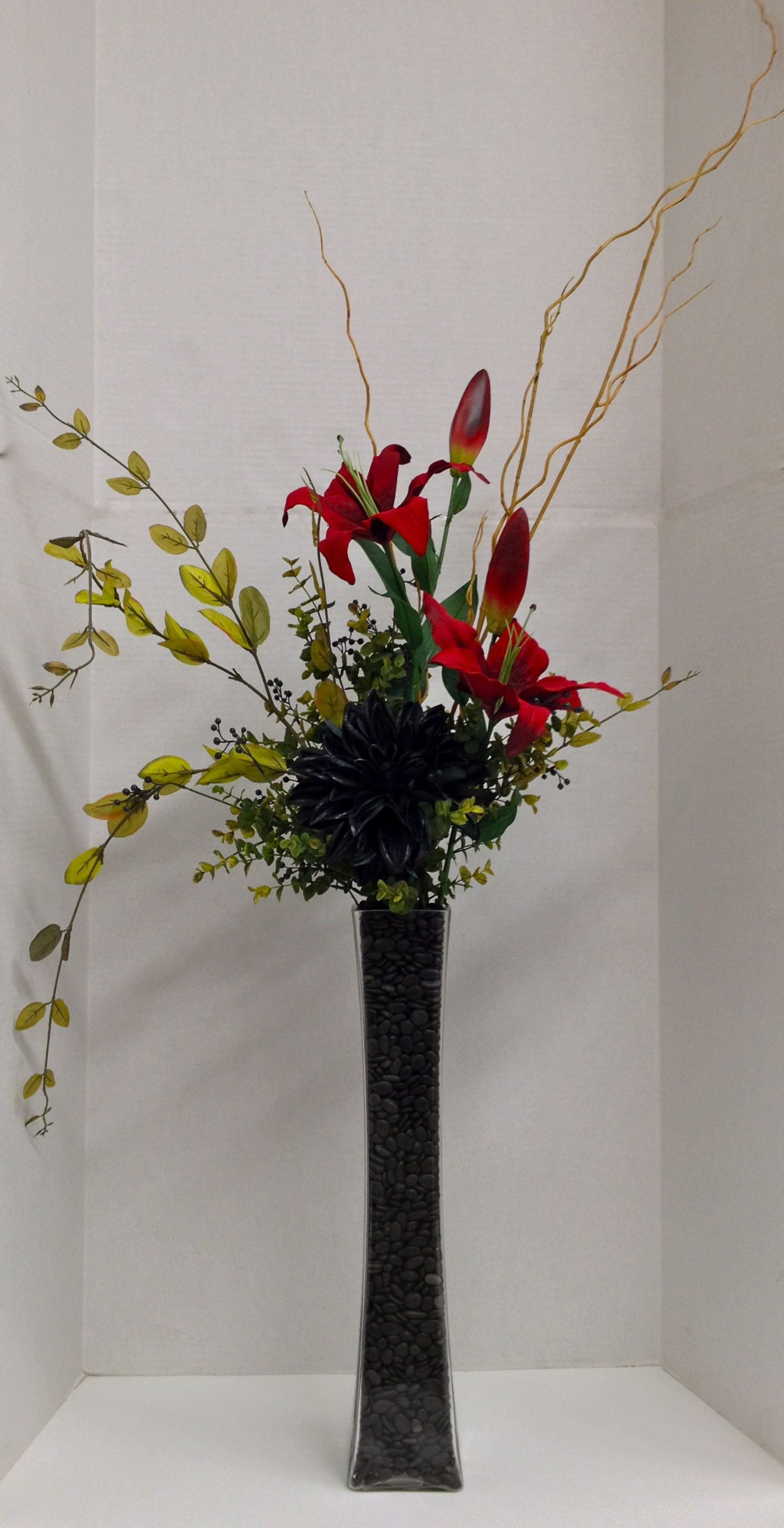 12 Unique Rectangle Vase with Flowers 2024 free download rectangle vase with flowers of full of high drama arrangement black dahlia and red lilies with for full of high drama arrangement black dahlia and red lilies with willow branch and greens