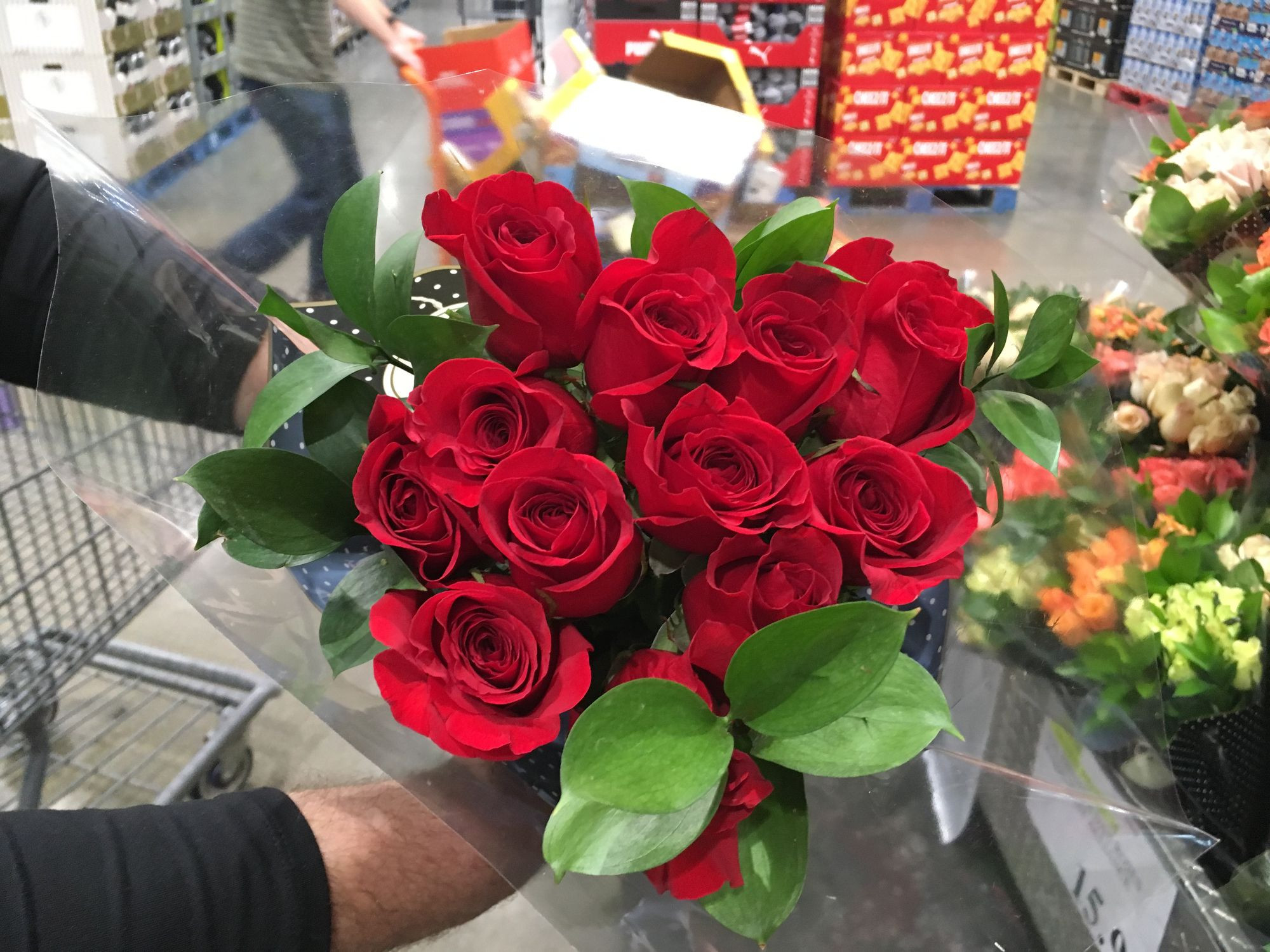 20 Popular Rose Medallion Vase 2024 free download rose medallion vase of http www tennessean com picture gallery life shopping ms cheap pertaining to 636221568440824670 valentine roses costco jpg