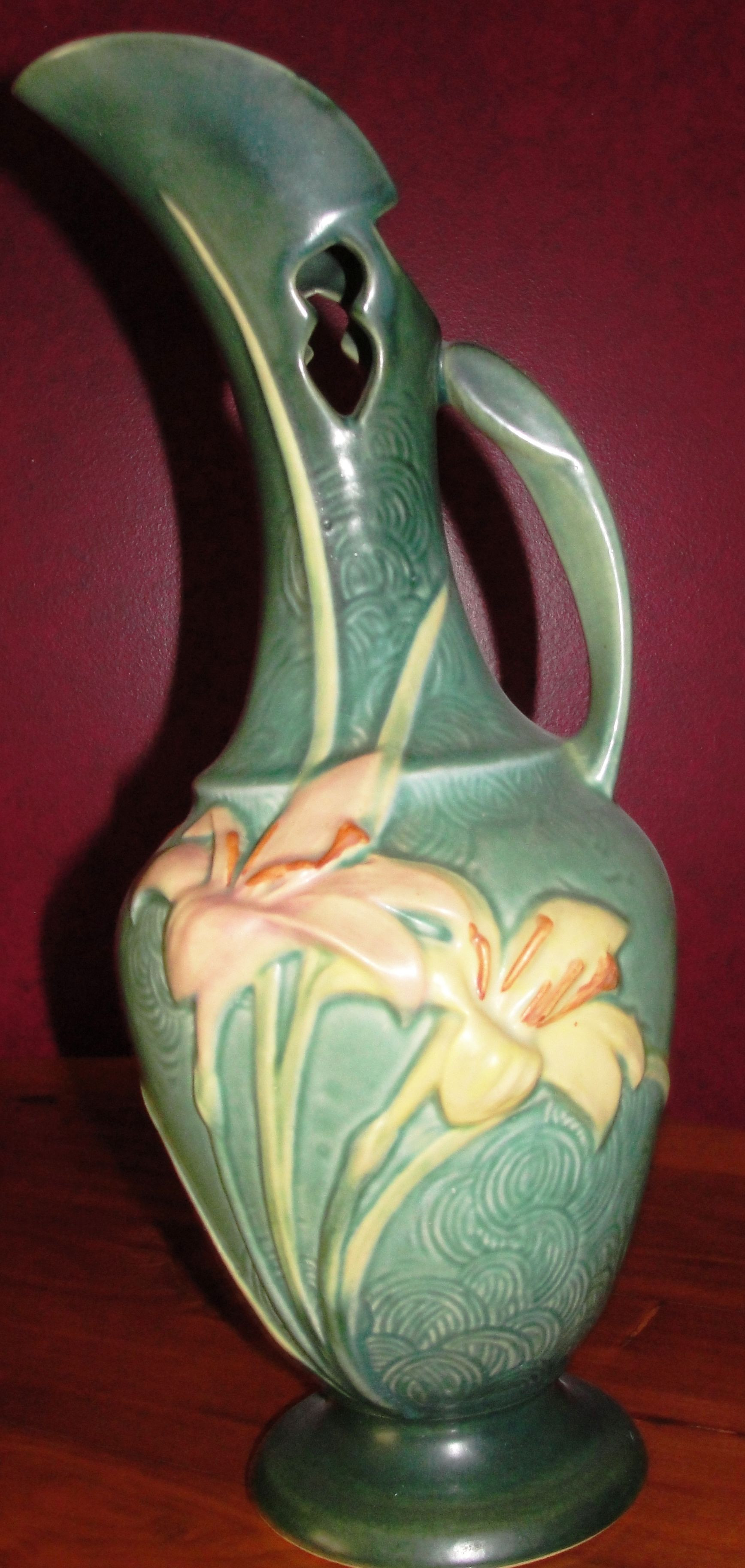 29 attractive Roseville Pottery Dogwood Vase 2024 free download roseville pottery dogwood vase of roseville zephyr lily 136 9 pottery pinterest roseville with regard to roseville zephyr lily 136 9