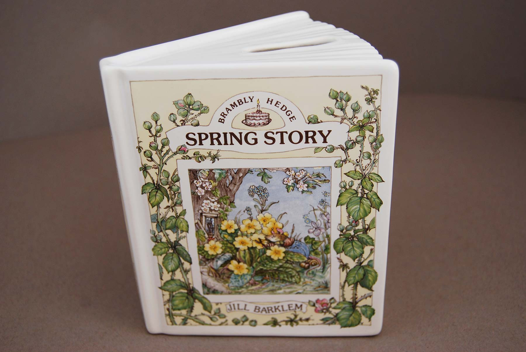 25 Stylish Royal Doulton Juliet Vase 2024 free download royal doulton juliet vase of royal doulton brambly hedge spring story money box china find throughout royal doulton brambly hedge spring story money box