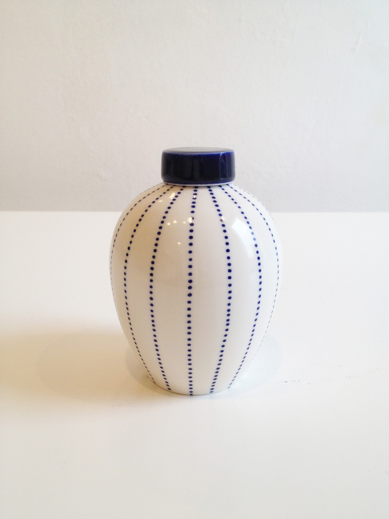 17 attractive Small Cobalt Blue Vase 2024 free download small cobalt blue vase of rhian malin dotty ginger jar small sarah wiseman gallery inside rhian malin dotty ginger jar small