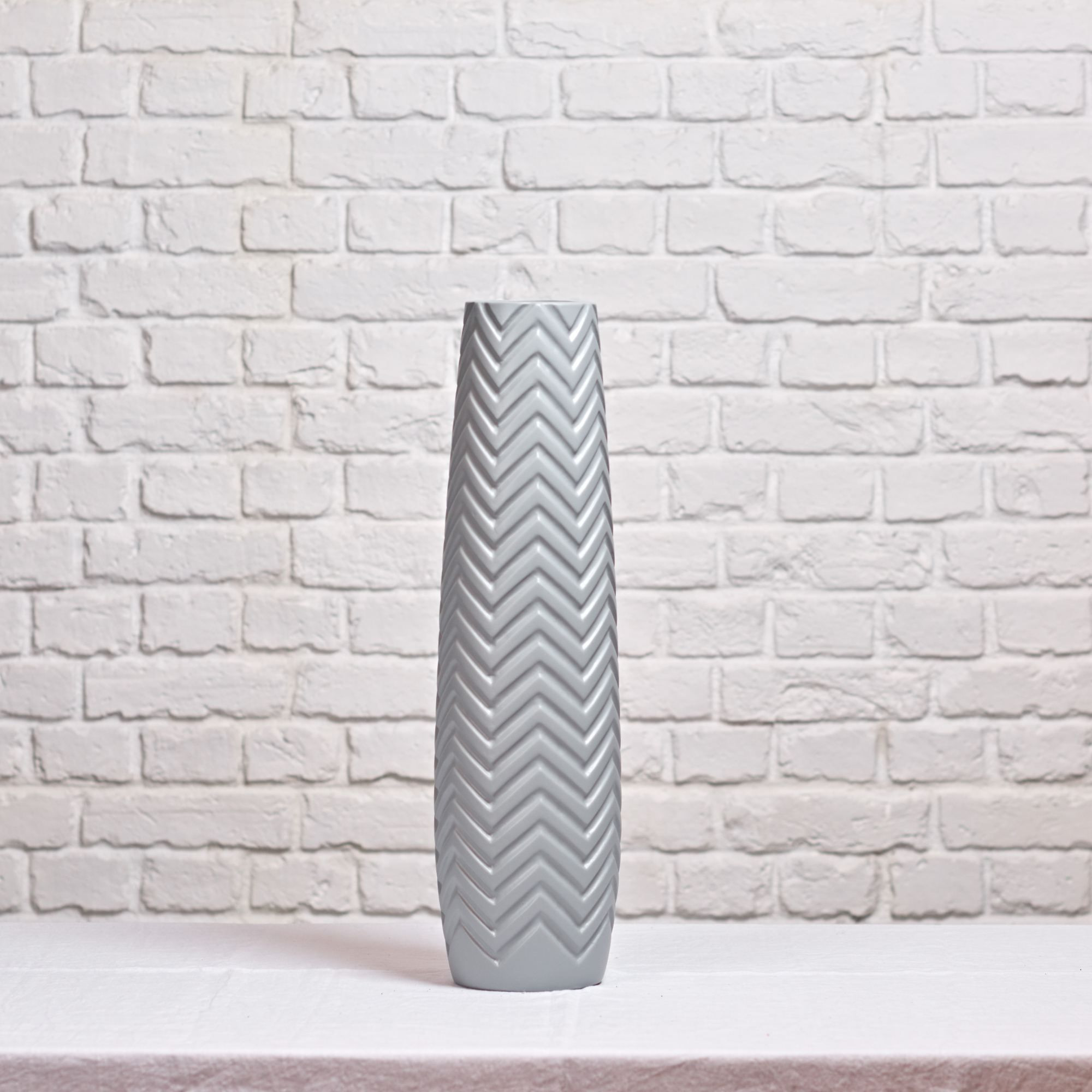 28 attractive Small Gray Vase 2024 free download small gray vase of this is a small ceramic grey vase with a zig zag pattern intended for this is a small ceramic grey vase with a zig zag pattern surrounding the