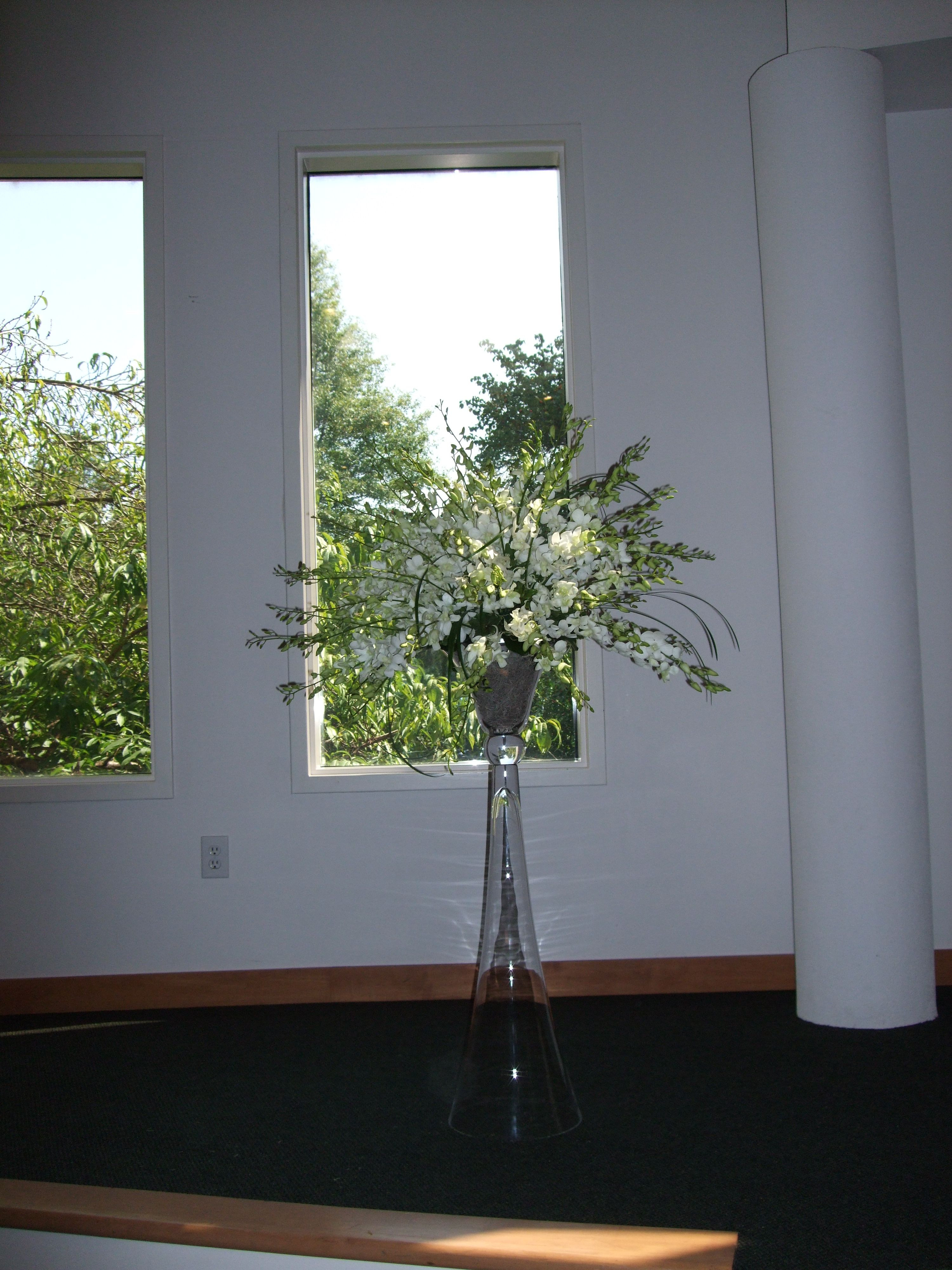 20 Perfect Tall Trumpet Glass Vases 2024 free download tall trumpet glass vases of yom kippur bimah arrangment designed in a tall glass trumpet vase in yom kippur bimah arrangment designed in a tall glass trumpet vase with white hawaiian dendrob