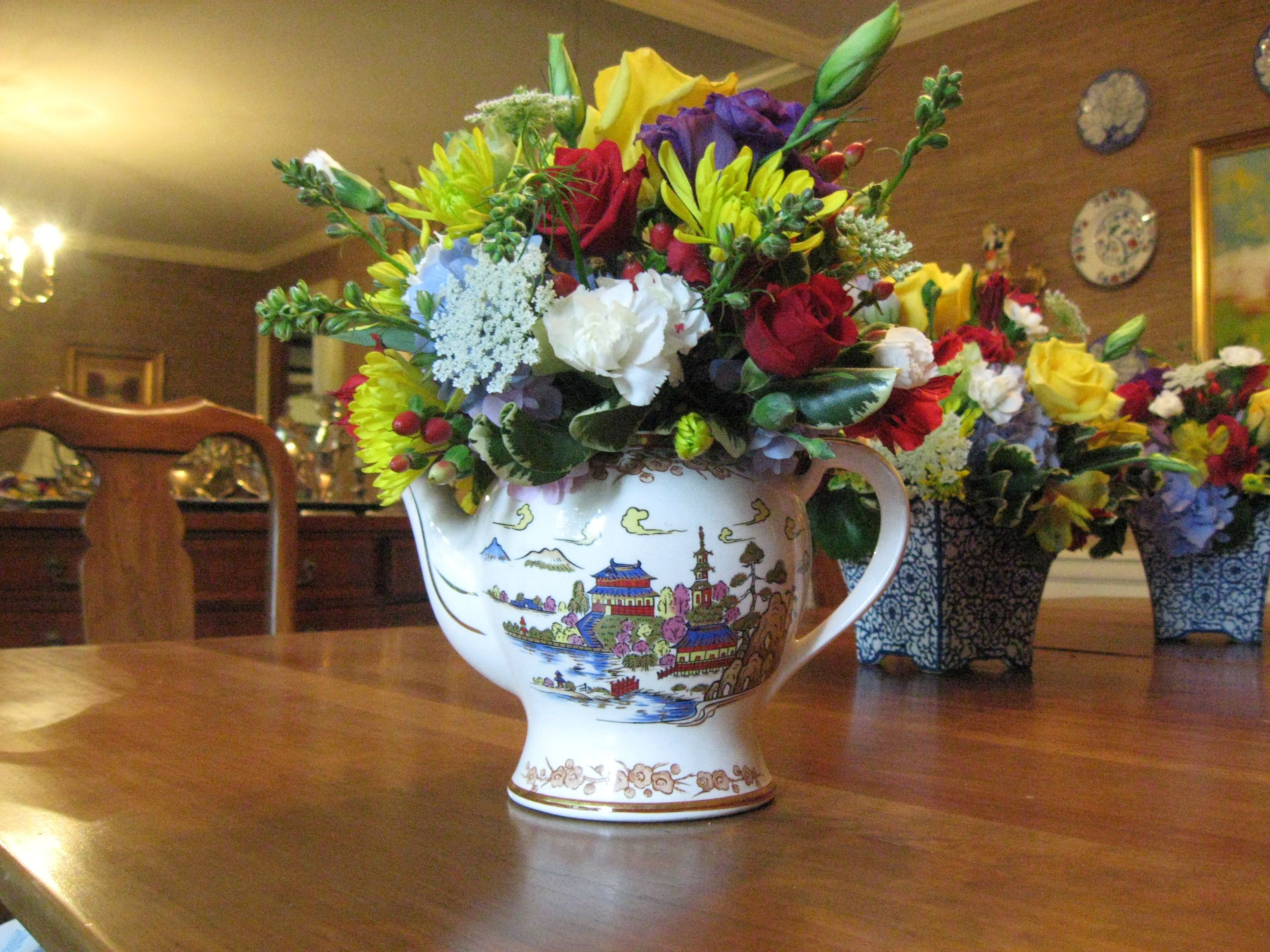 10 Perfect Teapot Flower Vase 2024 free download teapot flower vase of english teapot filled with flowers a royal wedding shower within english teapot filled with flowers