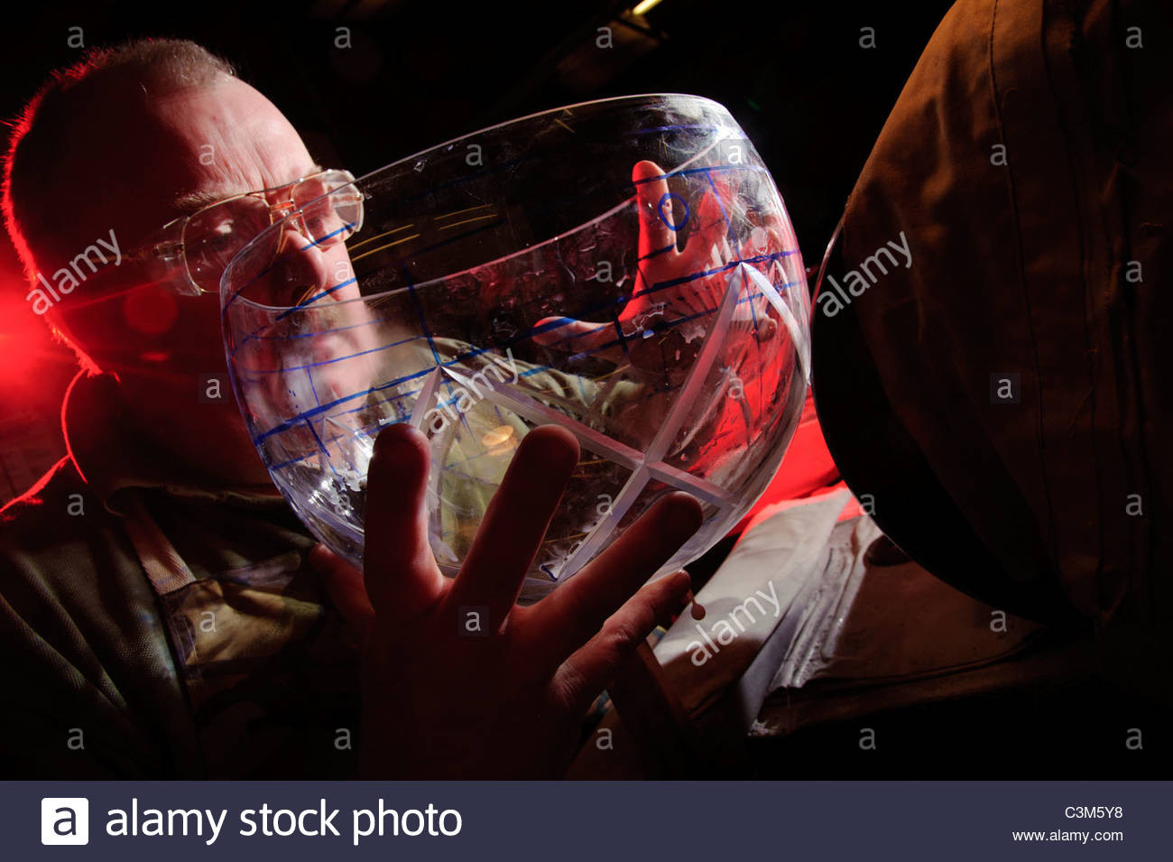 26 Ideal Waterford Crystal Red Vase 2024 free download waterford crystal red vase of engraving bowl stock photos engraving bowl stock images alamy for alan oneill of welsh royal crystal rhayader powys mid wales uk working